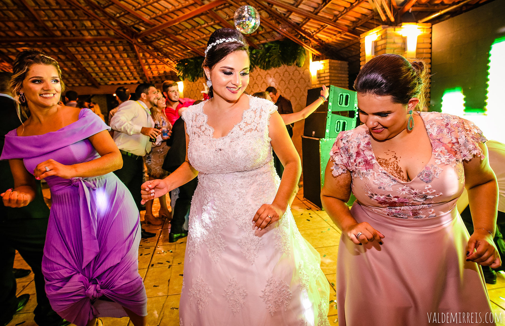 Foto Débora & Junior Foto Débora & Junior - Imagem 65