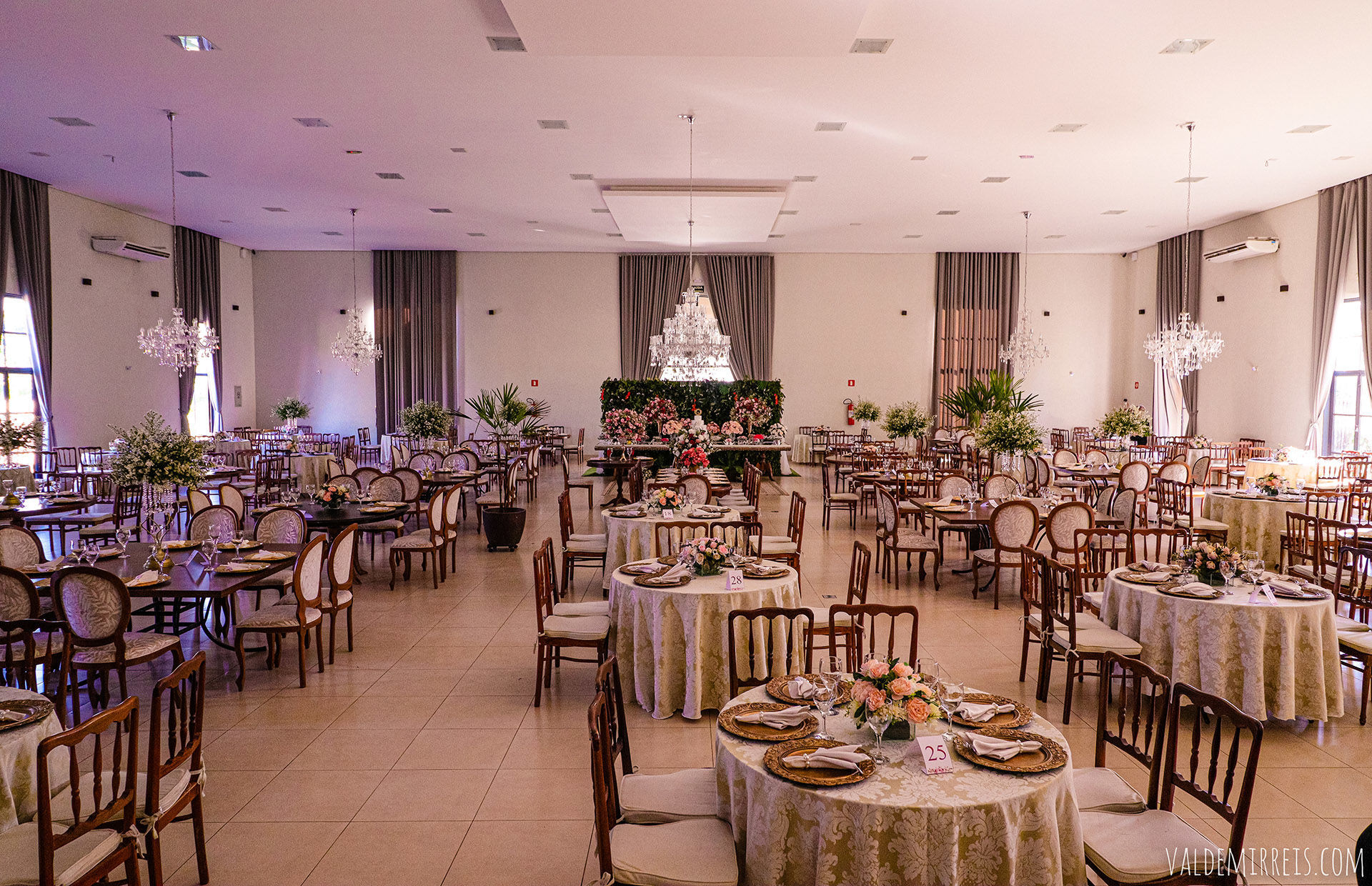 Foto Fotografia de Casamento Bella Faria Eventos | Cedral SP | Cristiane + Vinicius Foto Fotografia de Casamento Bella Faria Eventos | Cedral SP | Cristiane + Vinicius - Imagem 83