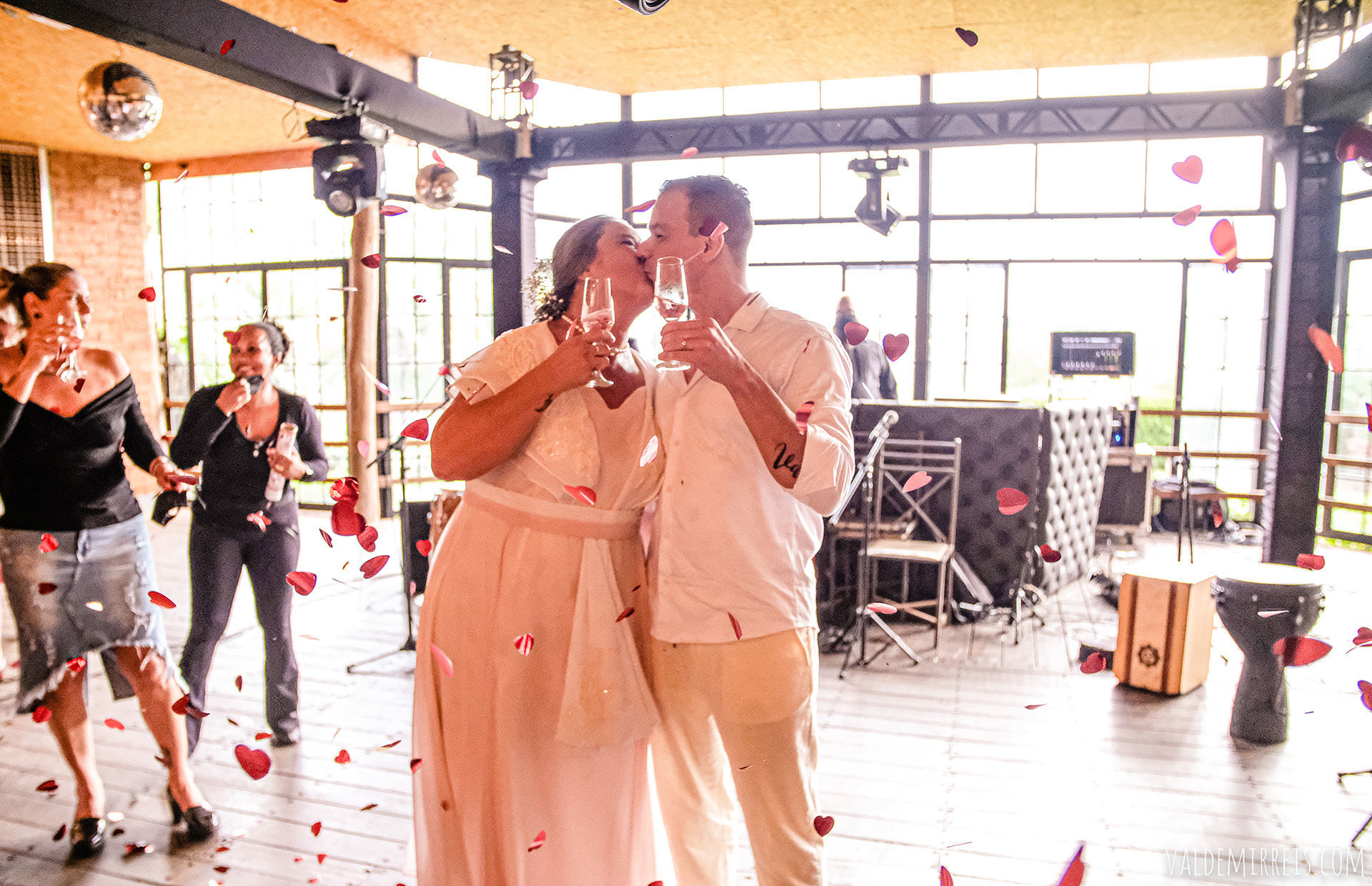 Foto Fotografia de Casamento Glauber Carvalho | São José do Rio Preto SP | Luciana + Oscar Foto Fotografia de Casamento Glauber Carvalho | São José do Rio Preto SP | Luciana + Oscar - Imagem 103
