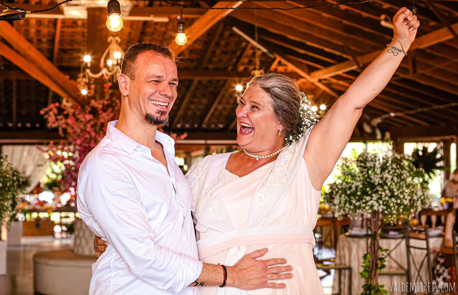 Foto Fotografia de Casamento Glauber Carvalho | São José do Rio Preto SP | Luciana + Oscar Foto Fotografia de Casamento Glauber Carvalho | São José do Rio Preto SP | Luciana + Oscar - Imagem 128