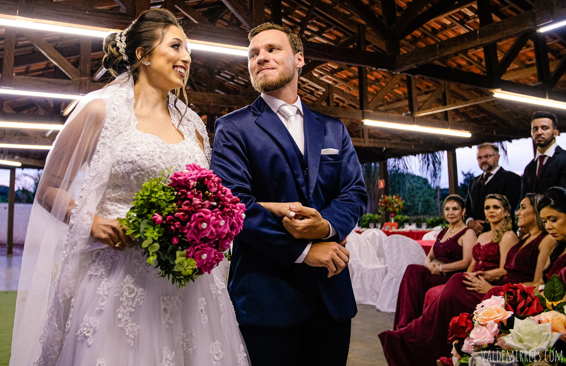 Foto Fotografia de Casamento Nosso Grêmio Esportivo e Recreativo | São José do Rio Preto SP | Gabriela + Gabriel Foto Fotografia de Casamento Nosso Grêmio Esportivo e Recreativo | São José do Rio Preto SP | Gabriela + Gabriel - Imagem 52