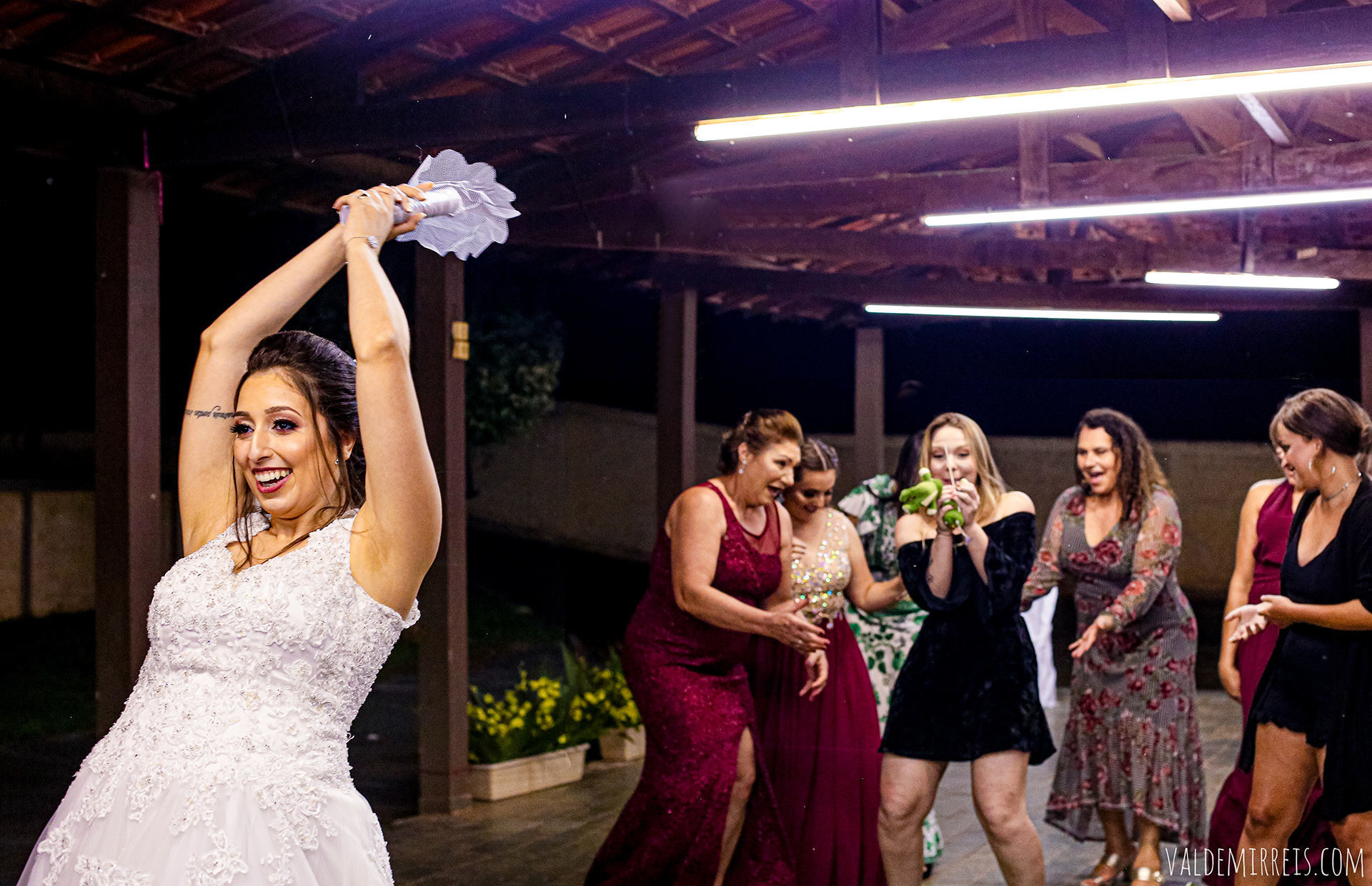 Foto Fotografia de Casamento Nosso Grêmio Esportivo e Recreativo | São José do Rio Preto SP | Gabriela + Gabriel Foto Fotografia de Casamento Nosso Grêmio Esportivo e Recreativo | São José do Rio Preto SP | Gabriela + Gabriel - Imagem 107