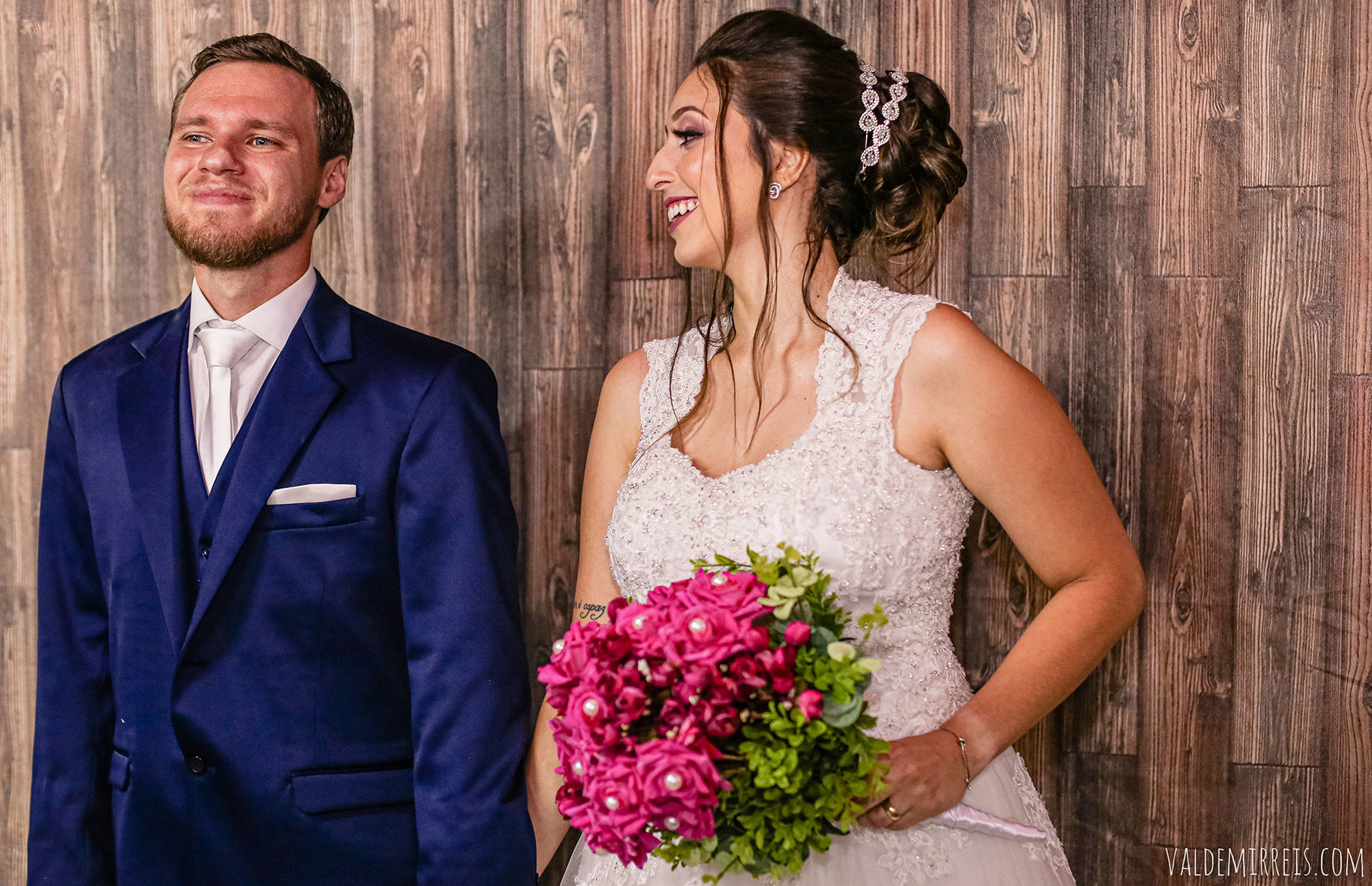 Foto Fotografia de Casamento Nosso Grêmio Esportivo e Recreativo | São José do Rio Preto SP | Gabriela + Gabriel Foto Fotografia de Casamento Nosso Grêmio Esportivo e Recreativo | São José do Rio Preto SP | Gabriela + Gabriel - Imagem 98