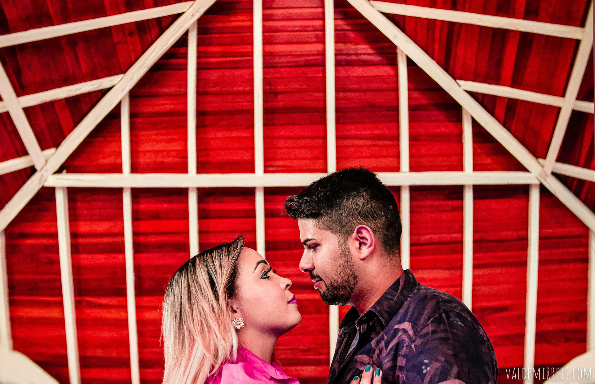 Foto Ensaio de Casal | Espaço Clever Casado Bálsamo SP | Sarah + Julio Foto Ensaio de Casal | Espaço Clever Casado Bálsamo SP | Sarah + Julio - Imagem 0