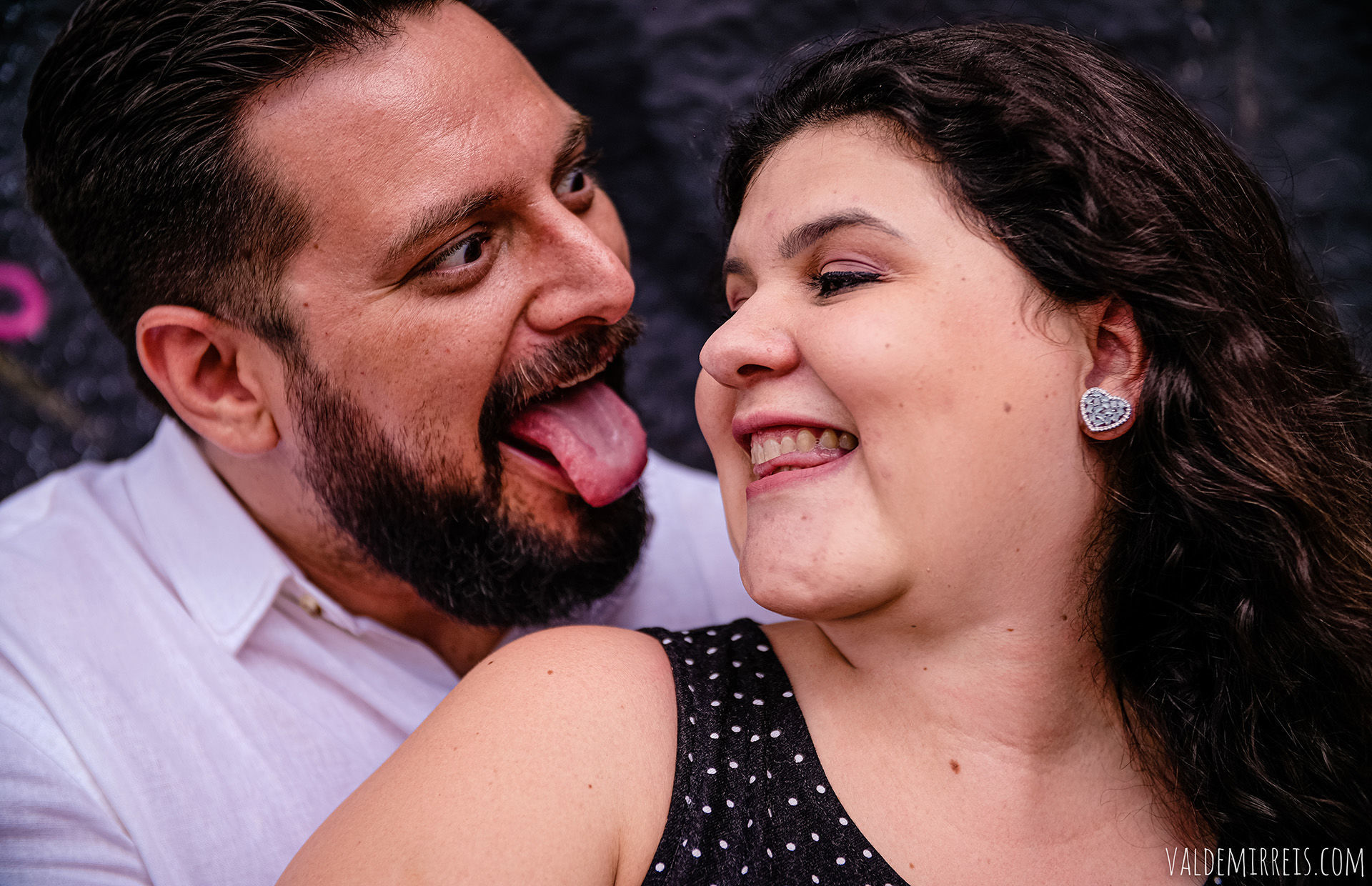 Foto Ensaio de Casal | Estação Ferroviária Engenheiro Schmitt | Engenheiro Schmitt SP | Danielle + Marco Foto Ensaio de Casal | Estação Ferroviária Engenheiro Schmitt | Engenheiro Schmitt SP | Danielle + Marco - Imagem 3