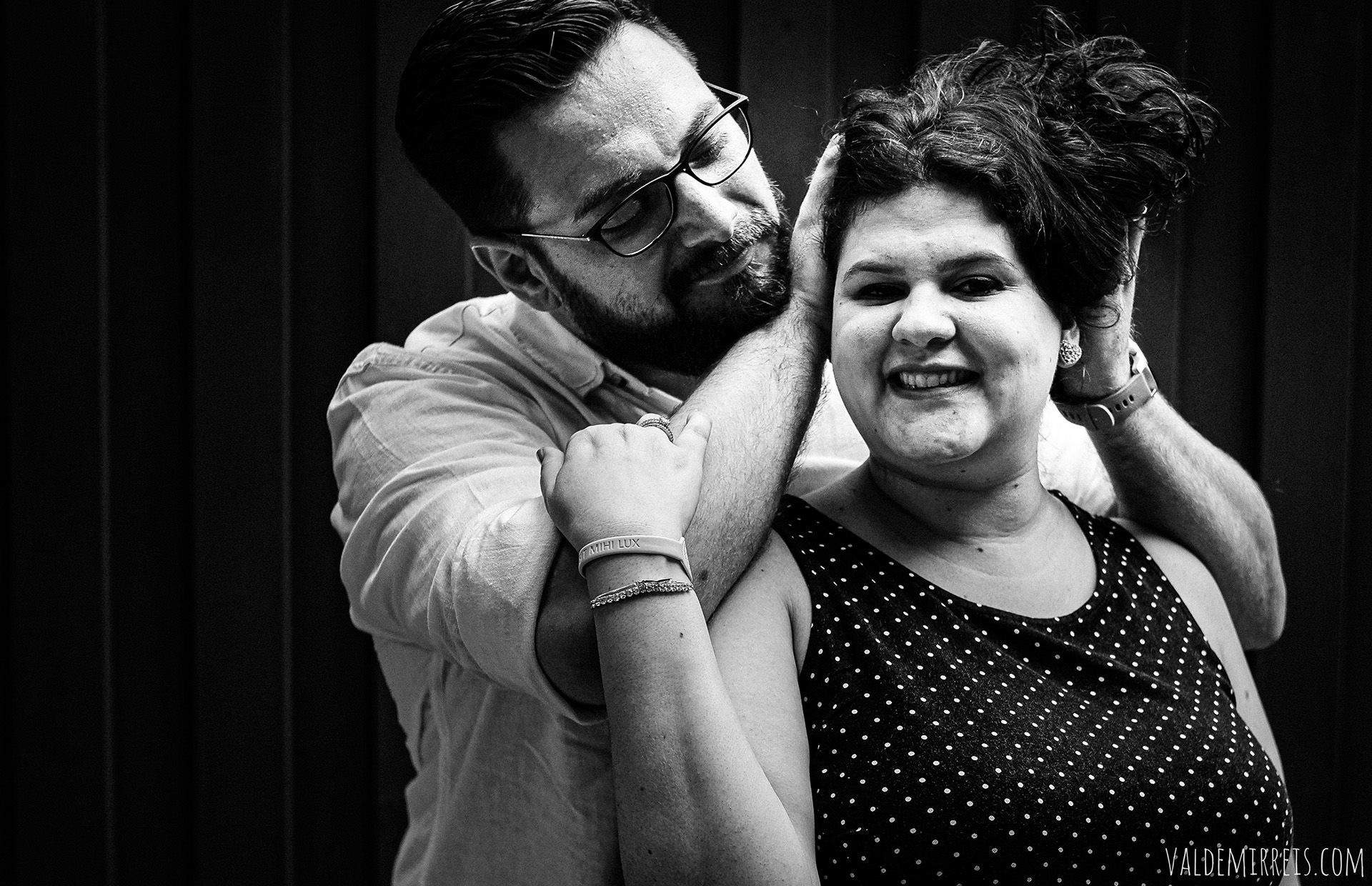 Foto Ensaio de Casal | Estação Ferroviária Engenheiro Schmitt | Engenheiro Schmitt SP | Danielle + Marco Foto Ensaio de Casal | Estação Ferroviária Engenheiro Schmitt | Engenheiro Schmitt SP | Danielle + Marco - Imagem 5