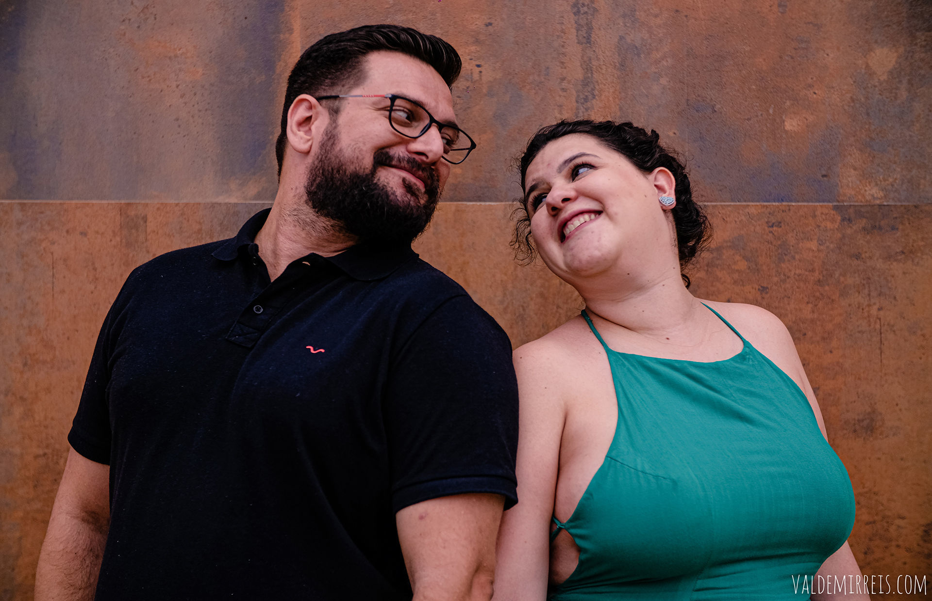 Foto Ensaio de Casal | Estação Ferroviária Engenheiro Schmitt | Engenheiro Schmitt SP | Danielle + Marco Foto Ensaio de Casal | Estação Ferroviária Engenheiro Schmitt | Engenheiro Schmitt SP | Danielle + Marco - Imagem 21