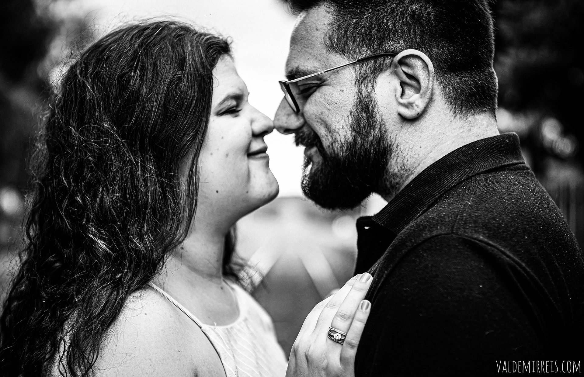 Foto Ensaio de Casal | Estação Ferroviária Engenheiro Schmitt | Engenheiro Schmitt SP | Danielle + Marco Foto Ensaio de Casal | Estação Ferroviária Engenheiro Schmitt | Engenheiro Schmitt SP | Danielle + Marco - Imagem 10