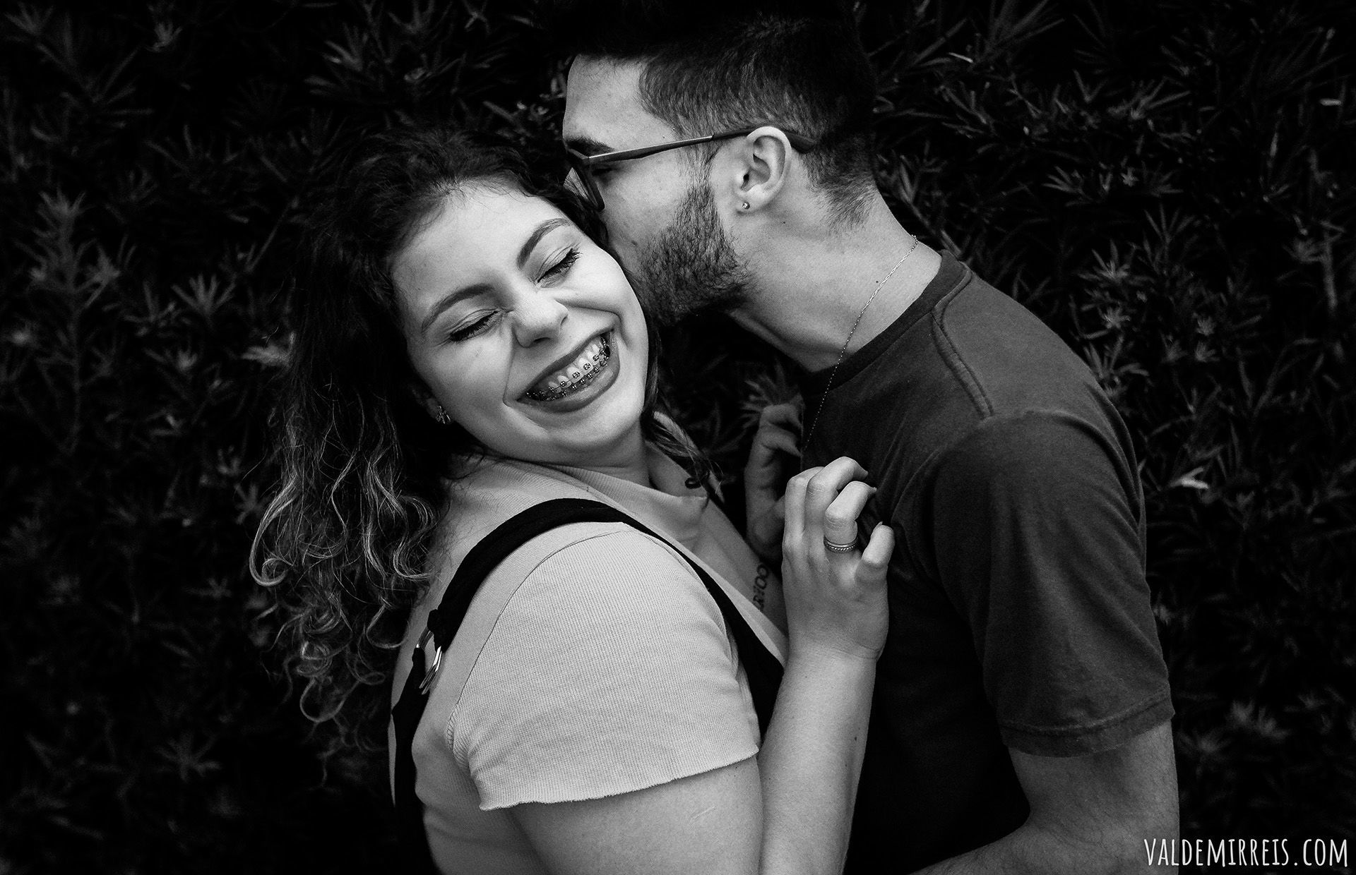 Foto Ensaio de Casal | Praça do Vivendas | São José do Rio Preto SP | Vitória + Higor Foto Ensaio de Casal | Praça do Vivendas | São José do Rio Preto SP | Vitória + Higor - Imagem 1