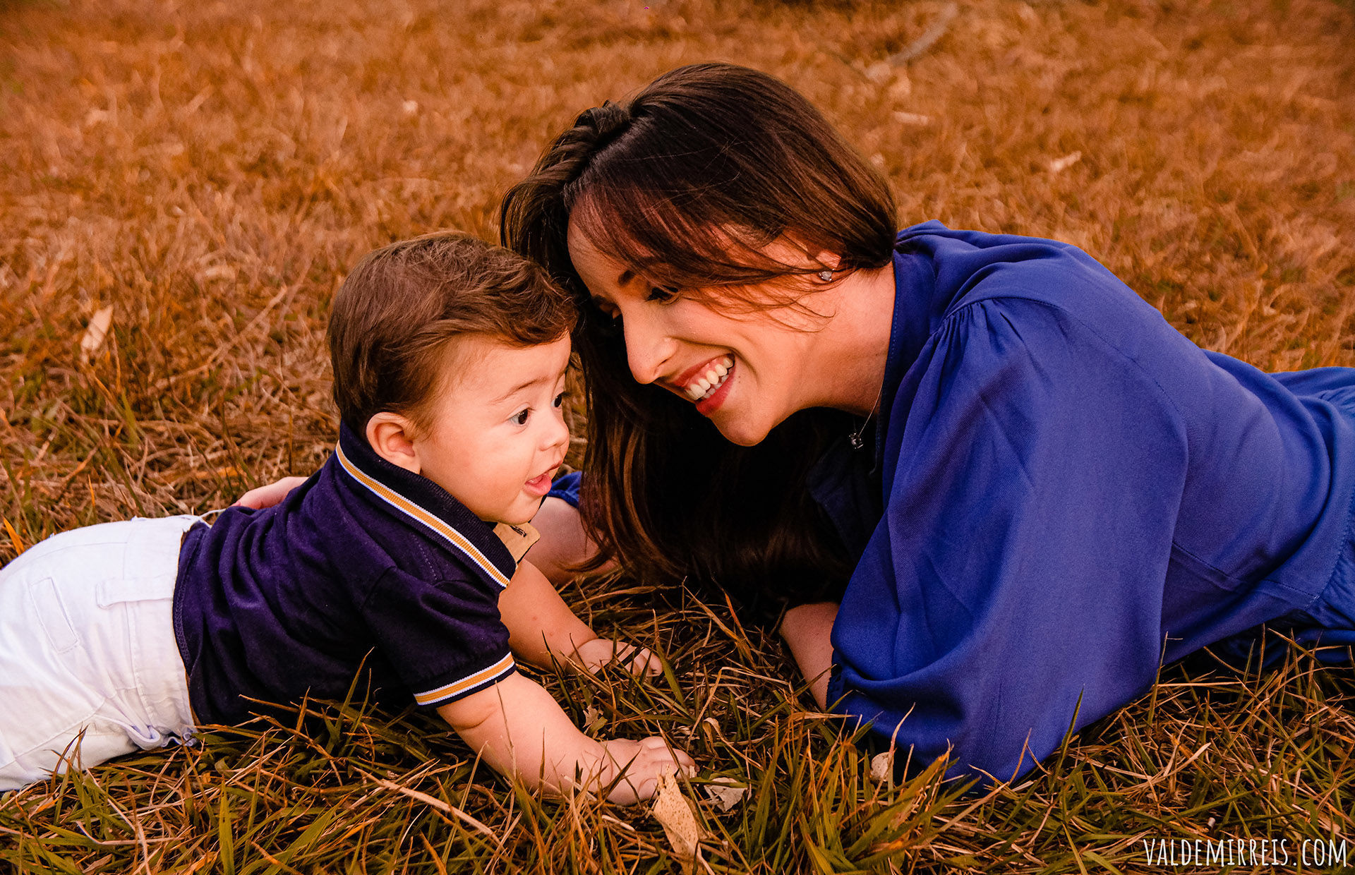 Foto Ensaio Dia Das Mães | Ensaio de Família | Praça do Vivendas | São José do Rio Preto SP | Cinthia + Pablo + Leo Foto Ensaio Dia Das Mães | Ensaio de Família | Praça do Vivendas | São José do Rio Preto SP | Cinthia + Pablo + Leo - Imagem 15