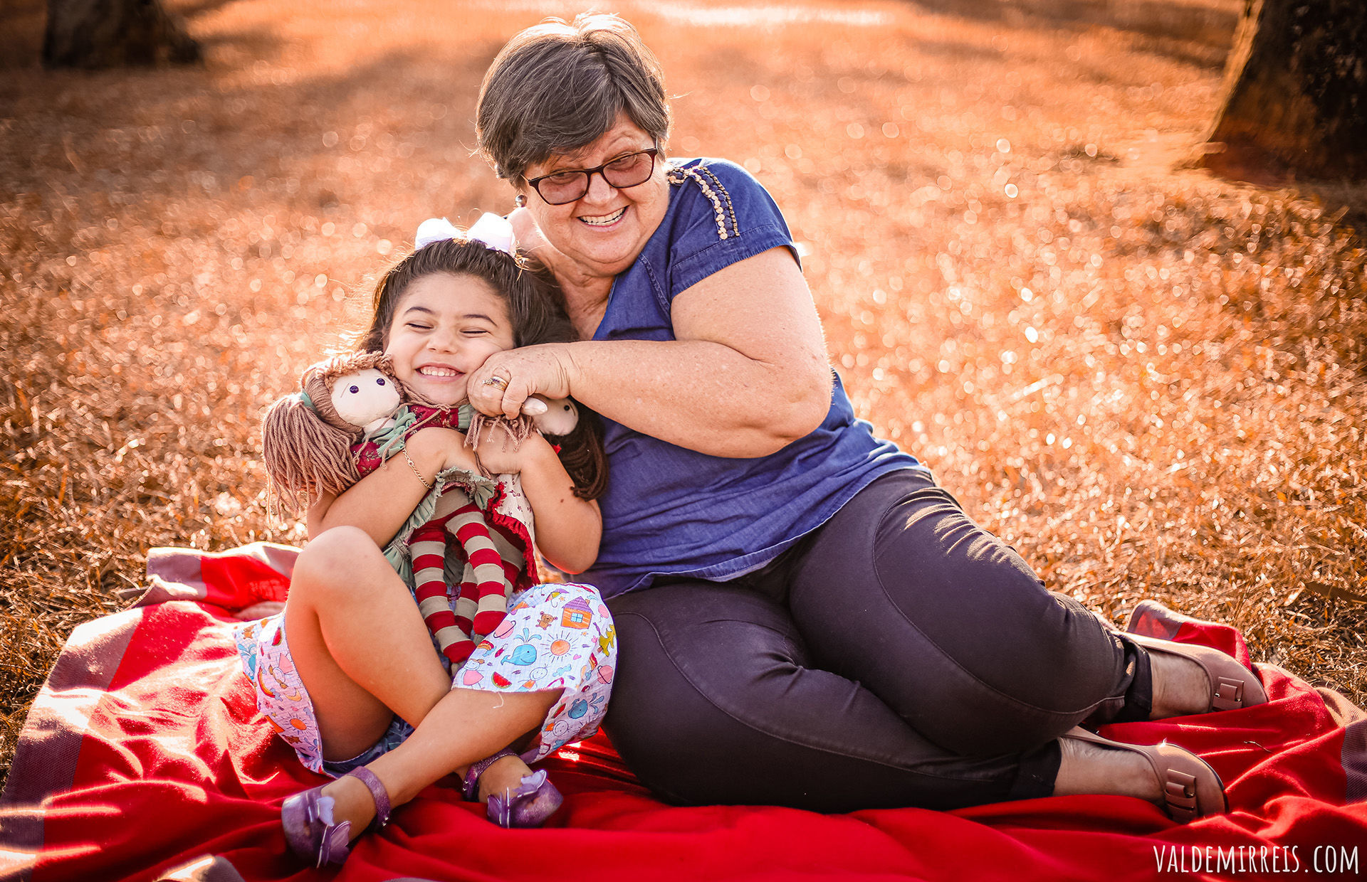 Foto E-Session | Ensaio Dia Das Mães | Praça do Vivendas | São José do Rio Preto SP | Família Cuciol Foto E-Session | Ensaio Dia Das Mães | Praça do Vivendas | São José do Rio Preto SP | Família Cuciol - Imagem 15