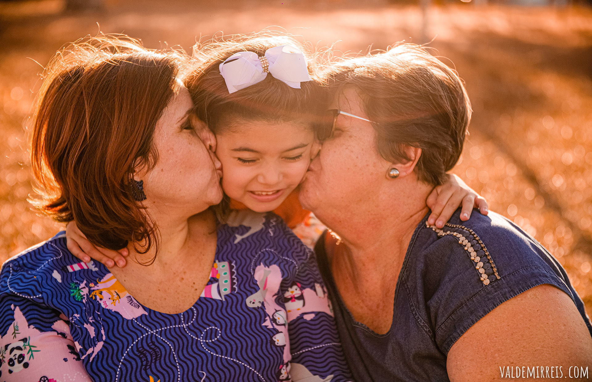 Foto E-Session | Ensaio Dia Das Mães | Praça do Vivendas | São José do Rio Preto SP | Família Cuciol Foto E-Session | Ensaio Dia Das Mães | Praça do Vivendas | São José do Rio Preto SP | Família Cuciol - Imagem 11