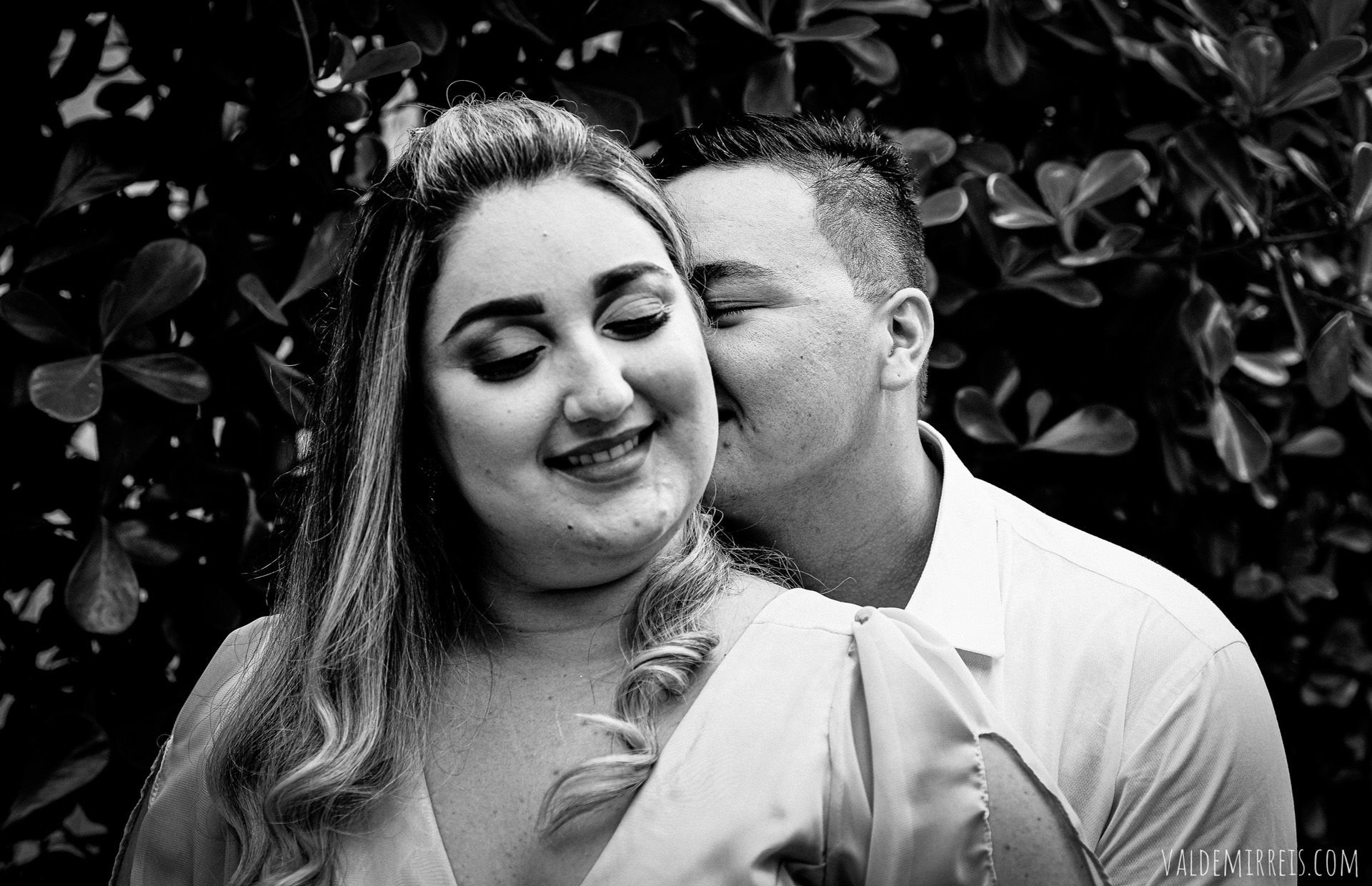 Foto Fotografia de Casamento 1° Cartório de Registro Civil de Pessoas Naturais | São José do Rio Preto SP | Gabriela + Jorge Foto Fotografia de Casamento 1° Cartório de Registro Civil de Pessoas Naturais | São José do Rio Preto SP | Gabriela + Jorge - Imagem 6