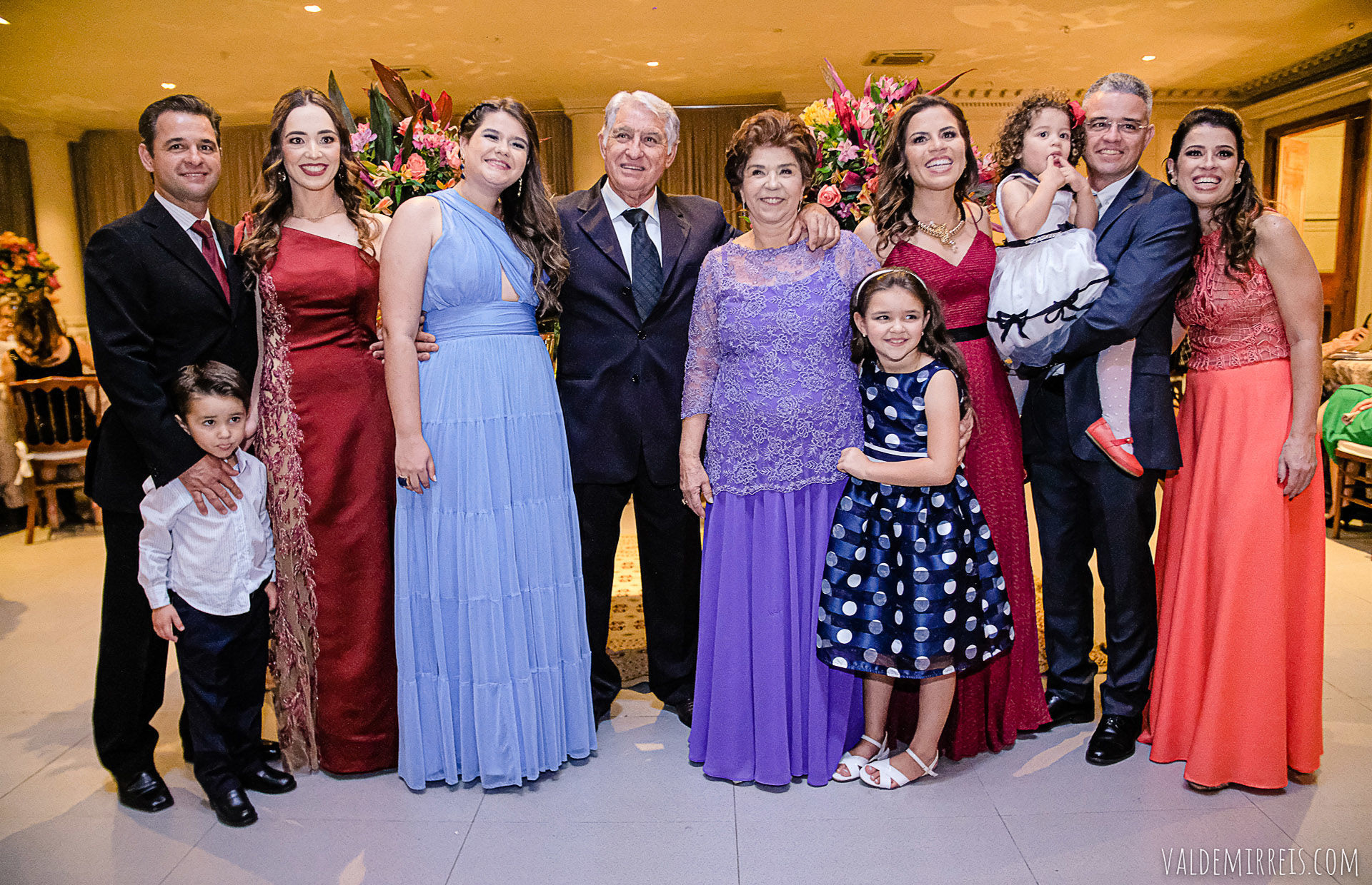 Foto Fotografia de Aniversário | 71 Anos | Felix Petrolli Buffet | São José do Rio Preto SP | Val Maciel Foto Fotografia de Aniversário | 71 Anos | Felix Petrolli Buffet | São José do Rio Preto SP | Val Maciel - Imagem 11