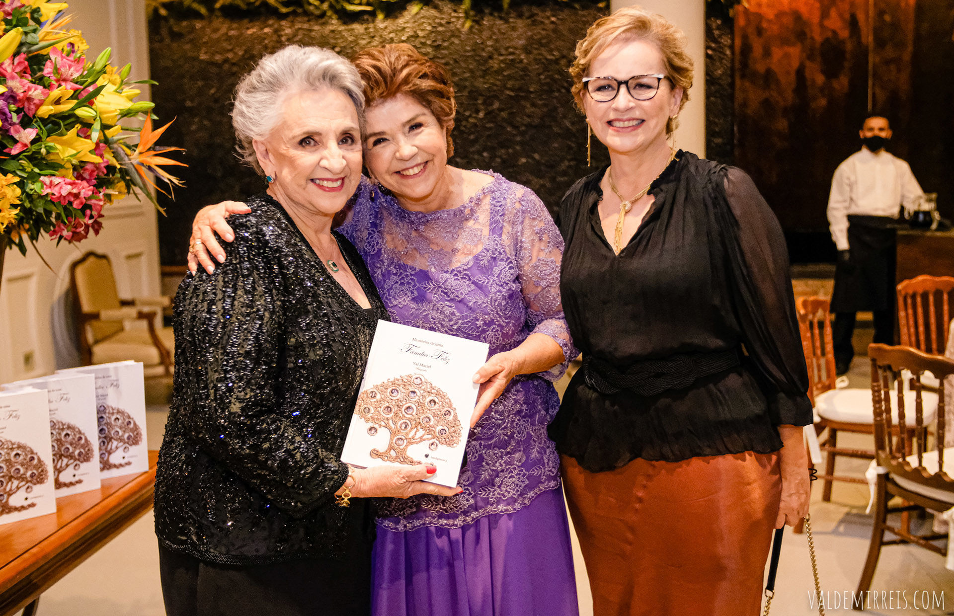 Foto Fotografia de Aniversário | 71 Anos | Felix Petrolli Buffet | São José do Rio Preto SP | Val Maciel Foto Fotografia de Aniversário | 71 Anos | Felix Petrolli Buffet | São José do Rio Preto SP | Val Maciel - Imagem 73
