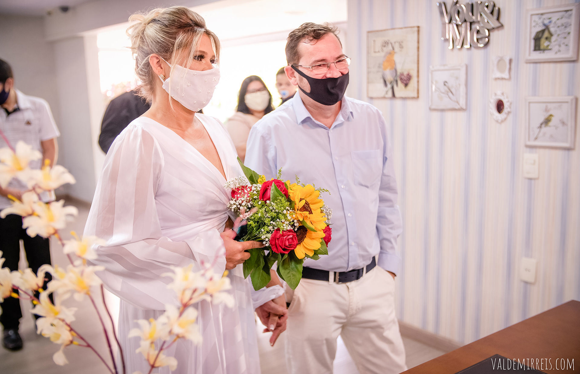 Foto Fotografia de Casamento 3º Cartório de Registro Civil das Pessoas Naturais | São José do Rio Preto SP | Vânia + Marco Foto Fotografia de Casamento 3º Cartório de Registro Civil das Pessoas Naturais | São José do Rio Preto SP | Vânia + Marco - Imagem 30