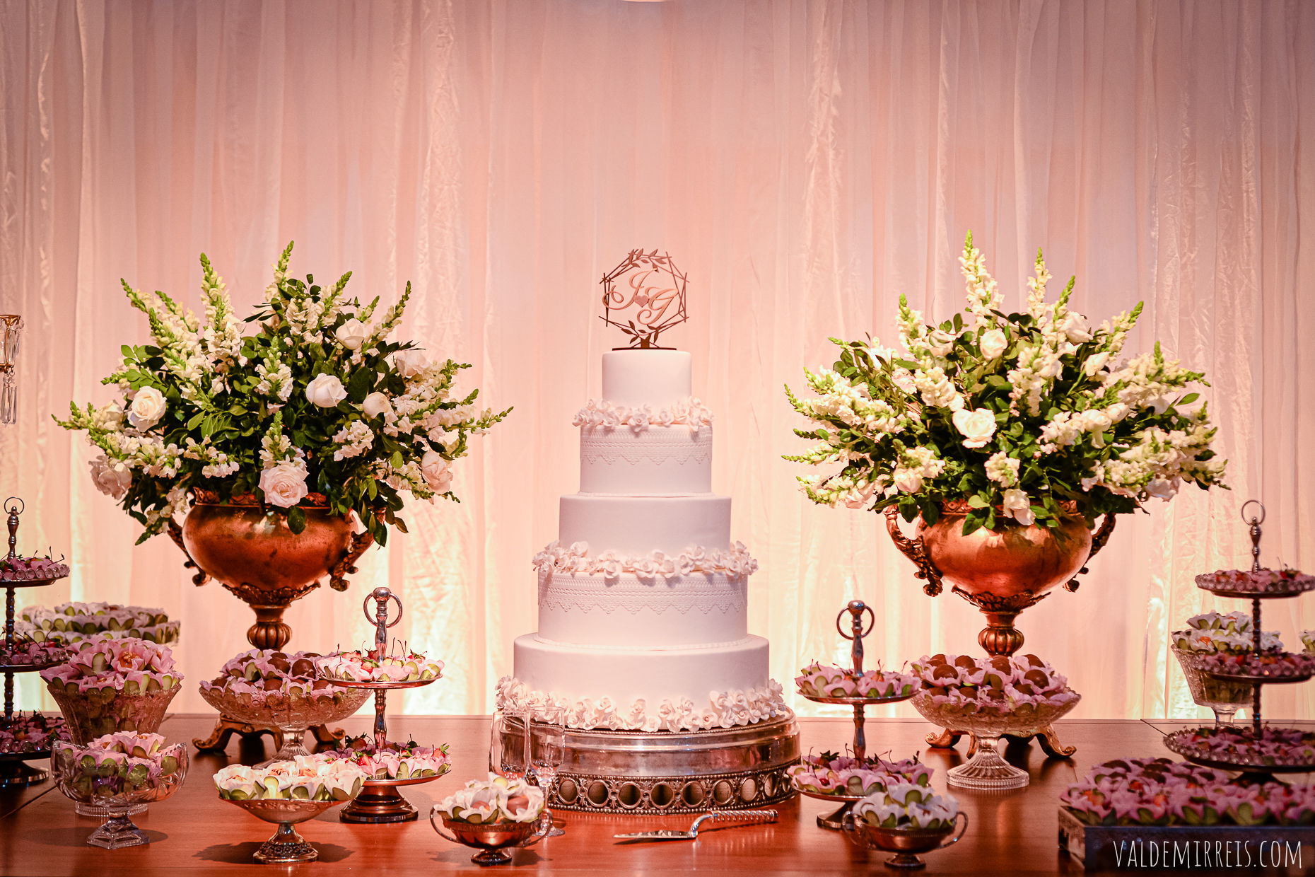 Foto Fotografia de Casamento Fauze Karam Buffet | São José do Rio Preto SP | Gabriela + Jorge Foto Fotografia de Casamento Fauze Karam Buffet | São José do Rio Preto SP | Gabriela + Jorge - Imagem 75