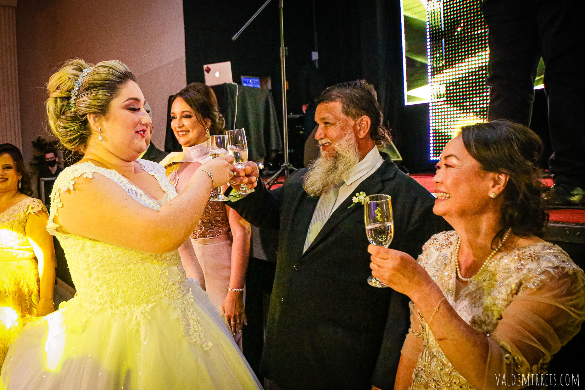 Foto Fotografia de Casamento Fauze Karam Buffet | São José do Rio Preto SP | Gabriela + Jorge Foto Fotografia de Casamento Fauze Karam Buffet | São José do Rio Preto SP | Gabriela + Jorge - Imagem 157