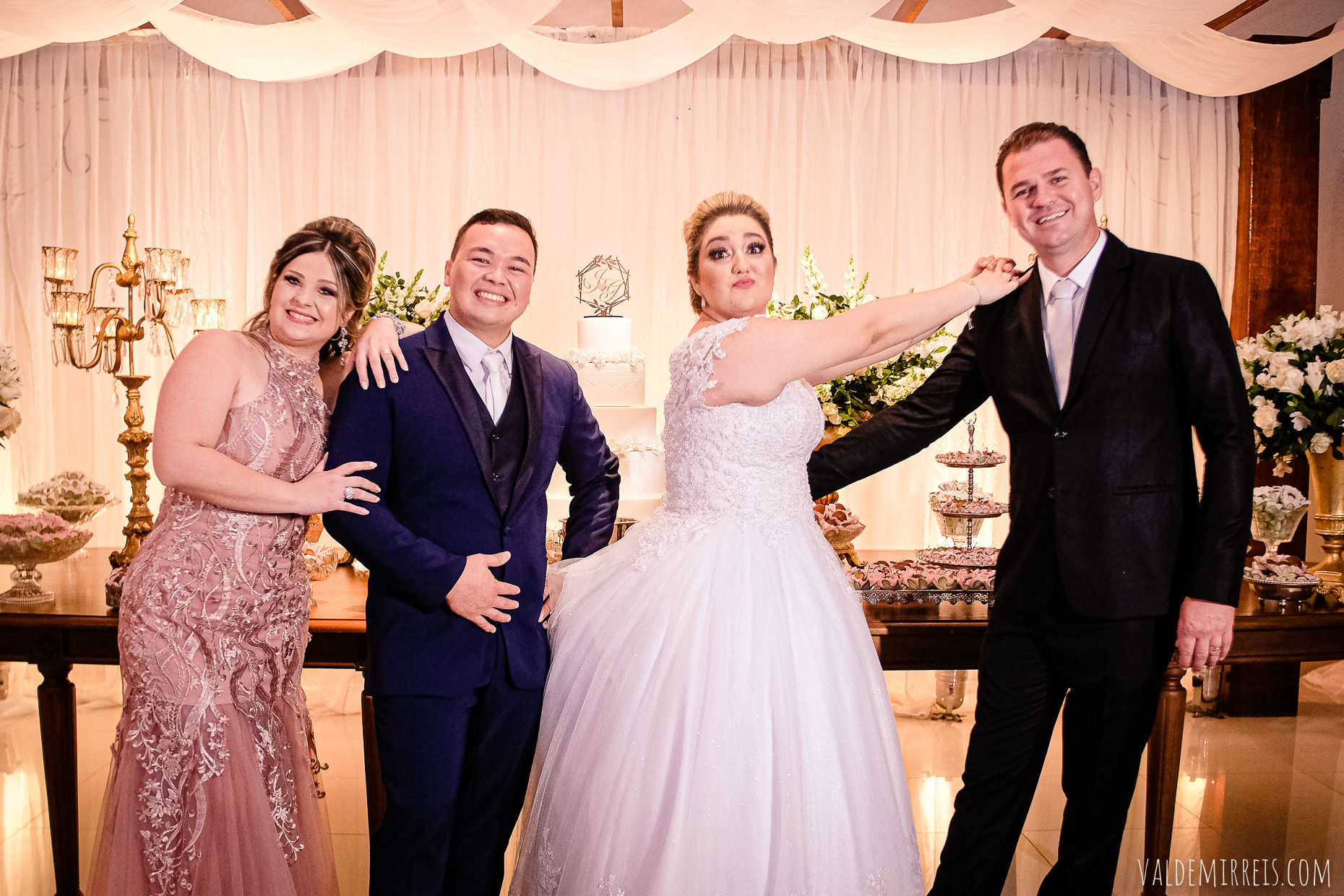 Foto Fotografia de Casamento Fauze Karam Buffet | São José do Rio Preto SP | Gabriela + Jorge Foto Fotografia de Casamento Fauze Karam Buffet | São José do Rio Preto SP | Gabriela + Jorge - Imagem 187