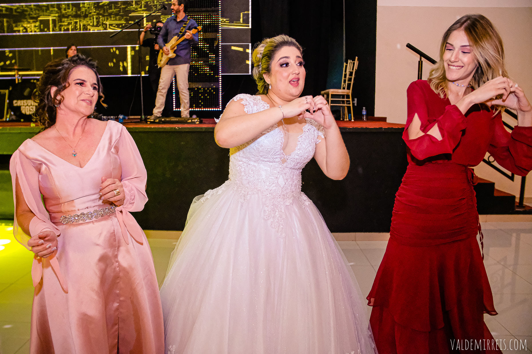 Foto Fotografia de Casamento Fauze Karam Buffet | São José do Rio Preto SP | Gabriela + Jorge Foto Fotografia de Casamento Fauze Karam Buffet | São José do Rio Preto SP | Gabriela + Jorge - Imagem 232