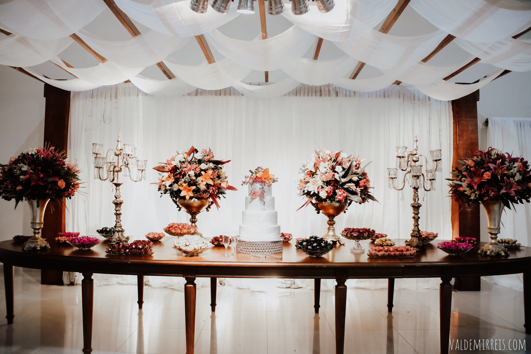 Foto Fotografia de Casamento Fauze Karam Buffet | São José do Rio Preto SP | Francine + Jefferson Foto Fotografia de Casamento Fauze Karam Buffet | São José do Rio Preto SP | Francine + Jefferson - Imagem 2