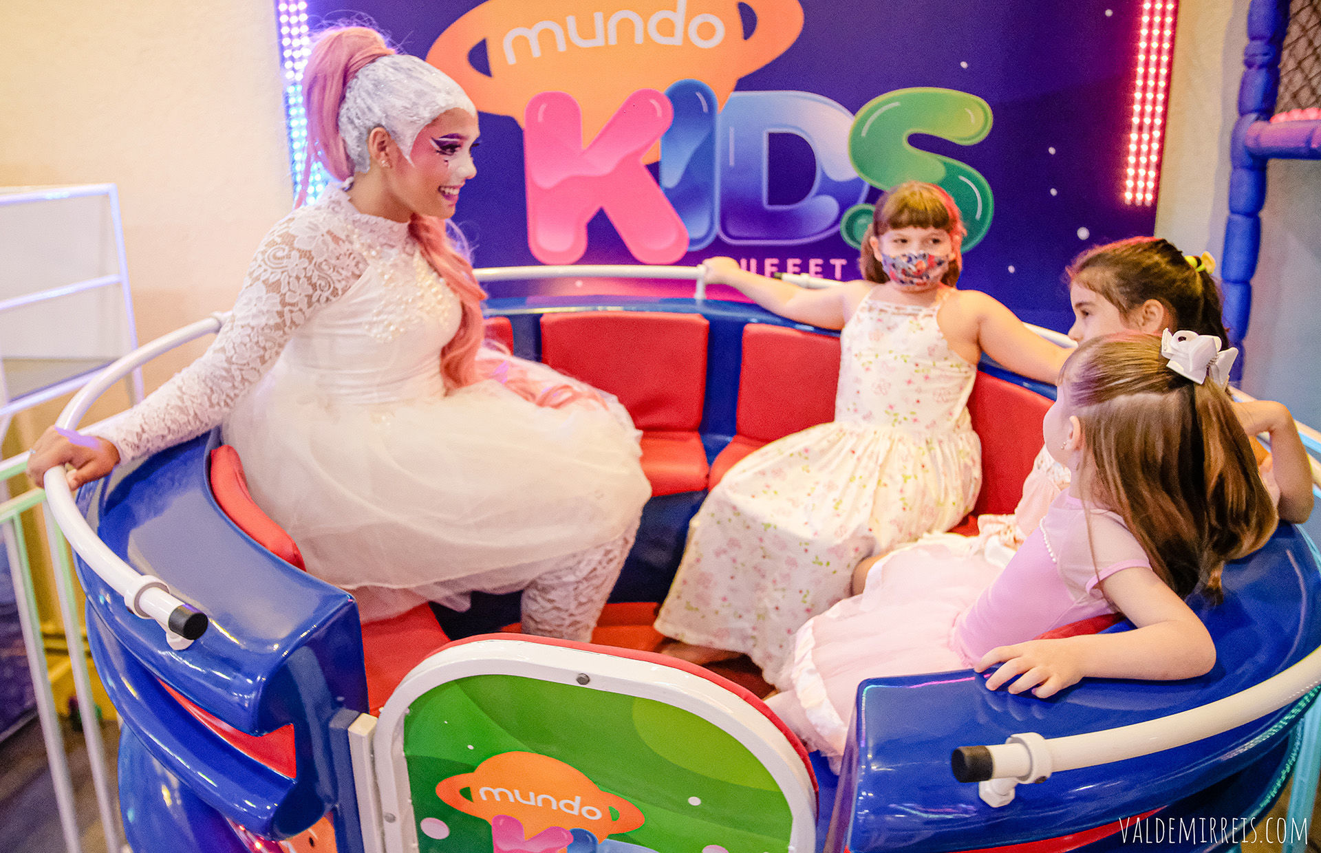 Foto Fotografia de Aniversário | 4 Anos | Mundo Kids Buffet Infantil | São José do Rio Preto SP | Manuela Foto Fotografia de Aniversário | 4 Anos | Mundo Kids Buffet Infantil | São José do Rio Preto SP | Manuela - Imagem 38
