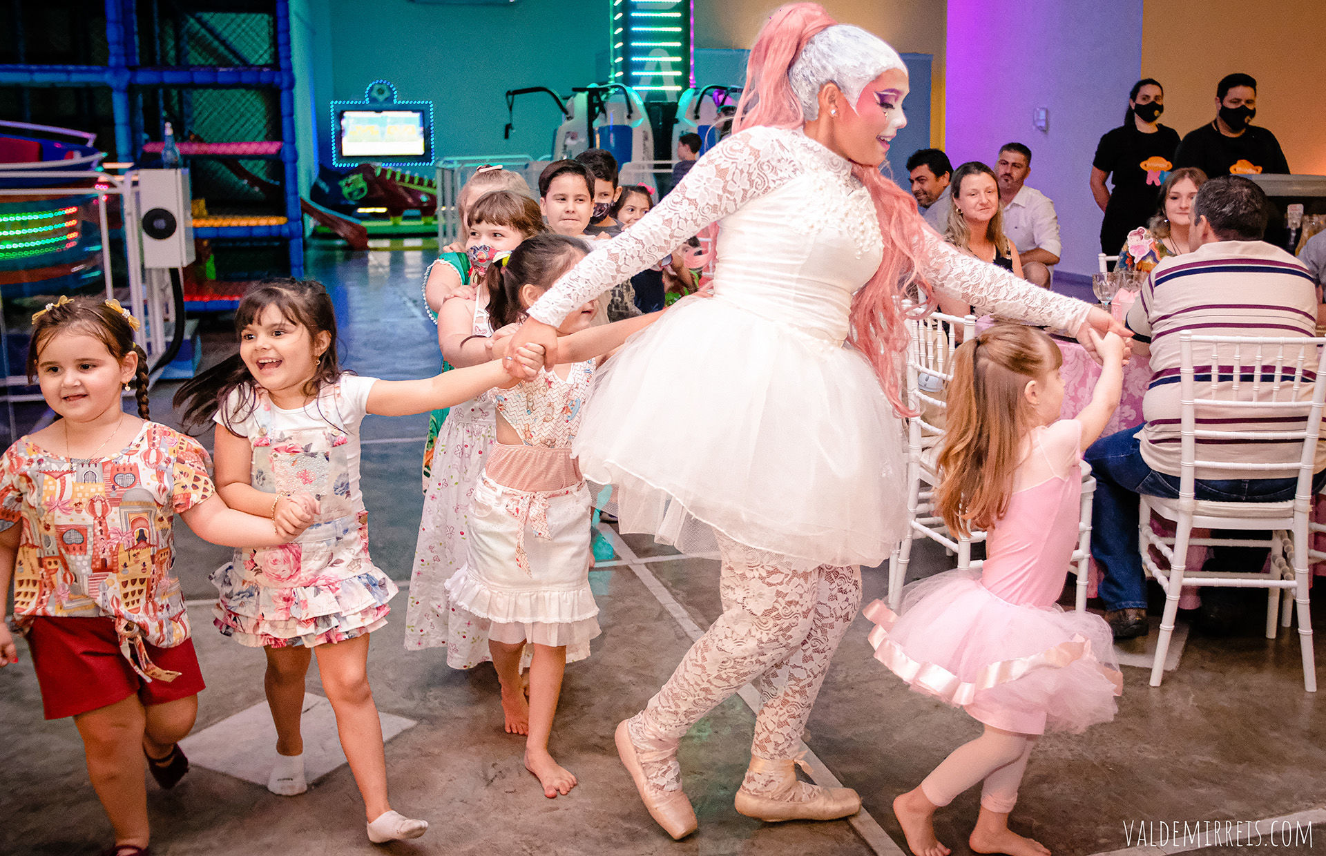Foto Fotografia de Aniversário | 4 Anos | Mundo Kids Buffet Infantil | São José do Rio Preto SP | Manuela Foto Fotografia de Aniversário | 4 Anos | Mundo Kids Buffet Infantil | São José do Rio Preto SP | Manuela - Imagem 44