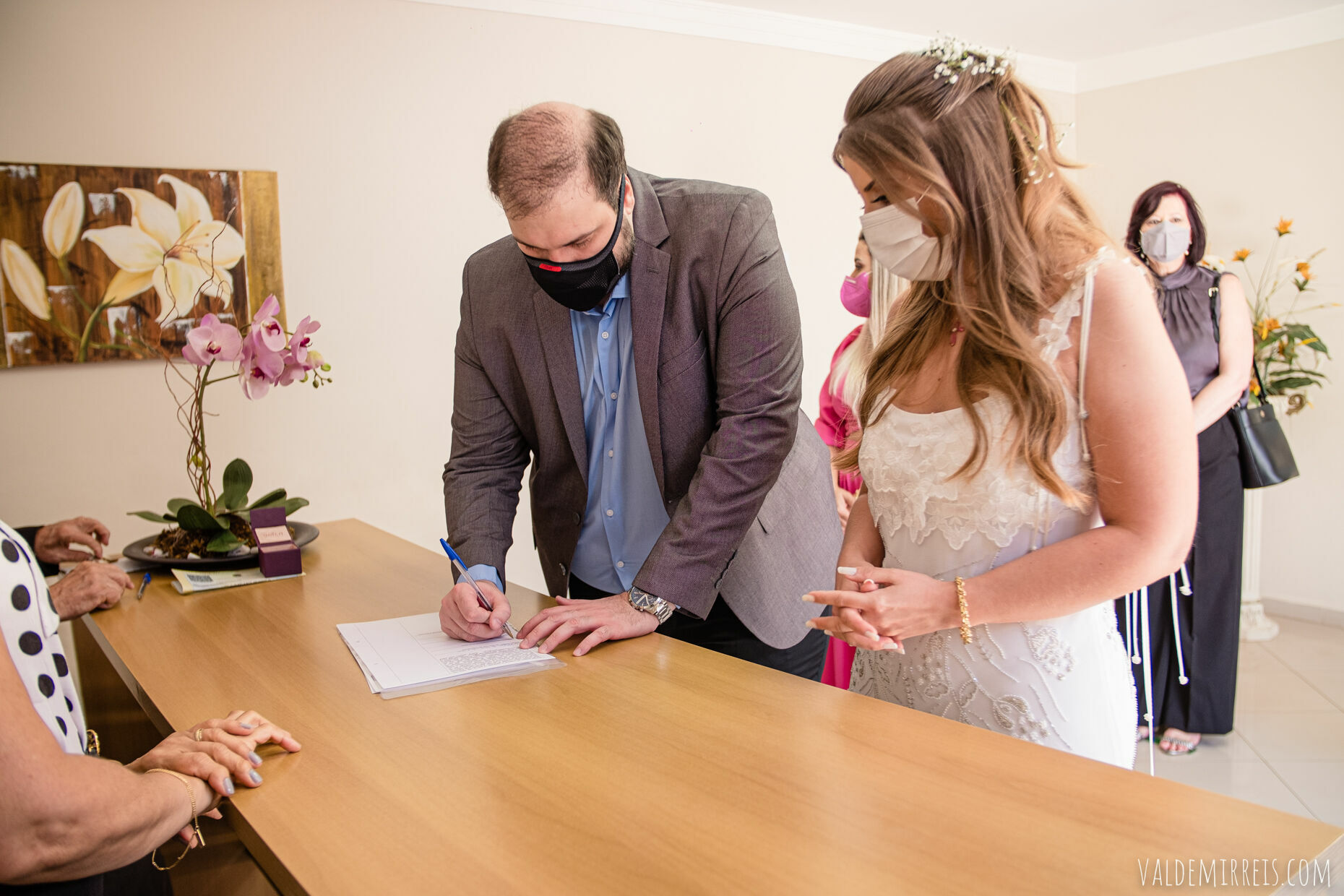 Foto Fotografia de Casamento 2º Cartório de Registro Civil das Pessoas Naturais | São José do Rio Preto SP | Lívia + Paulo Foto Fotografia de Casamento 2º Cartório de Registro Civil das Pessoas Naturais | São José do Rio Preto SP | Lívia + Paulo - Imagem 24