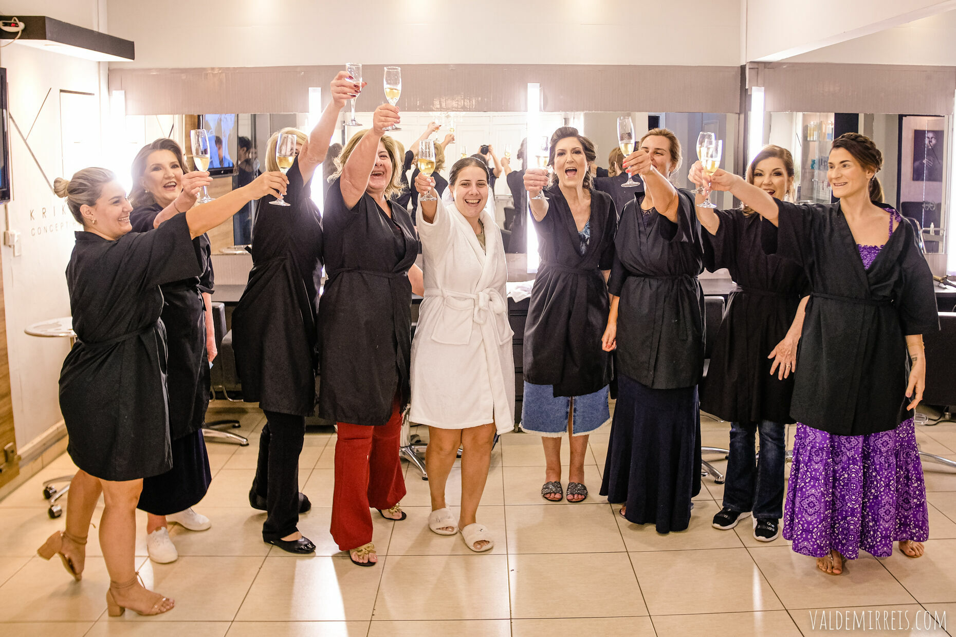 Foto i Fotografia de Casamento | Paróquia Menino Jesus de Praga | Felix Petrolli Buffet | São José do Rio Preto SP | Lívia + Paulo Foto i Fotografia de Casamento | Paróquia Menino Jesus de Praga | Felix Petrolli Buffet | São José do Rio Preto SP | Lívia + Paulo - Imagem 4