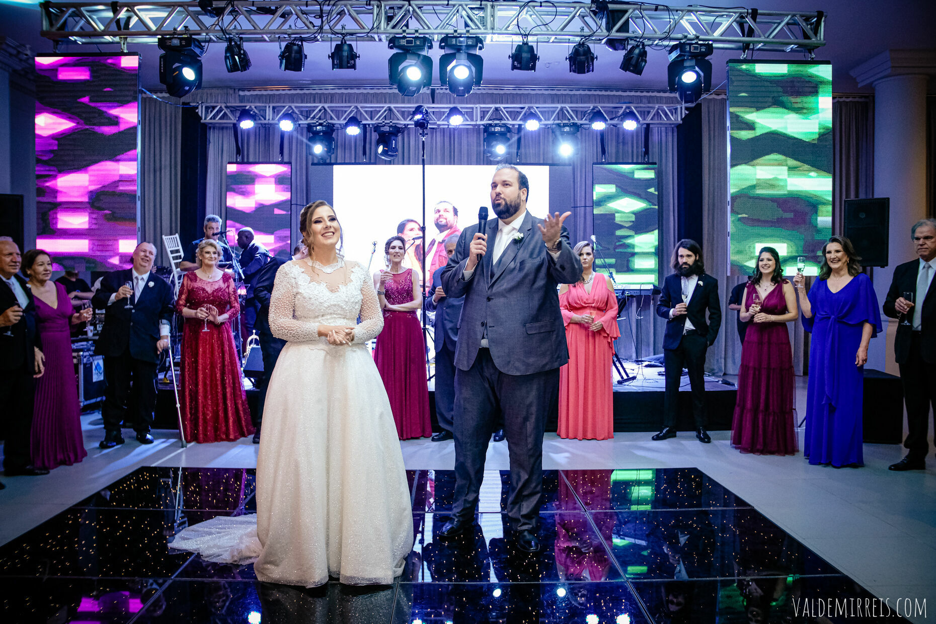 Foto Fotografia de Casamento | Paróquia Menino Jesus de Praga | Felix Petrolli Buffet | São José do Rio Preto SP | Lívia + Paulo Foto Fotografia de Casamento | Paróquia Menino Jesus de Praga | Felix Petrolli Buffet | São José do Rio Preto SP | Lívia + Paulo - Imagem 178