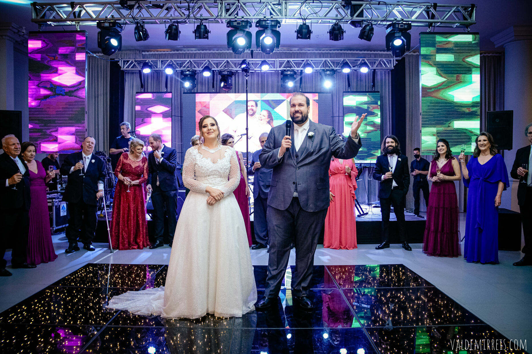 Foto Fotografia de Casamento | Paróquia Menino Jesus de Praga | Felix Petrolli Buffet | São José do Rio Preto SP | Lívia + Paulo Foto Fotografia de Casamento | Paróquia Menino Jesus de Praga | Felix Petrolli Buffet | São José do Rio Preto SP | Lívia + Paulo - Imagem 179