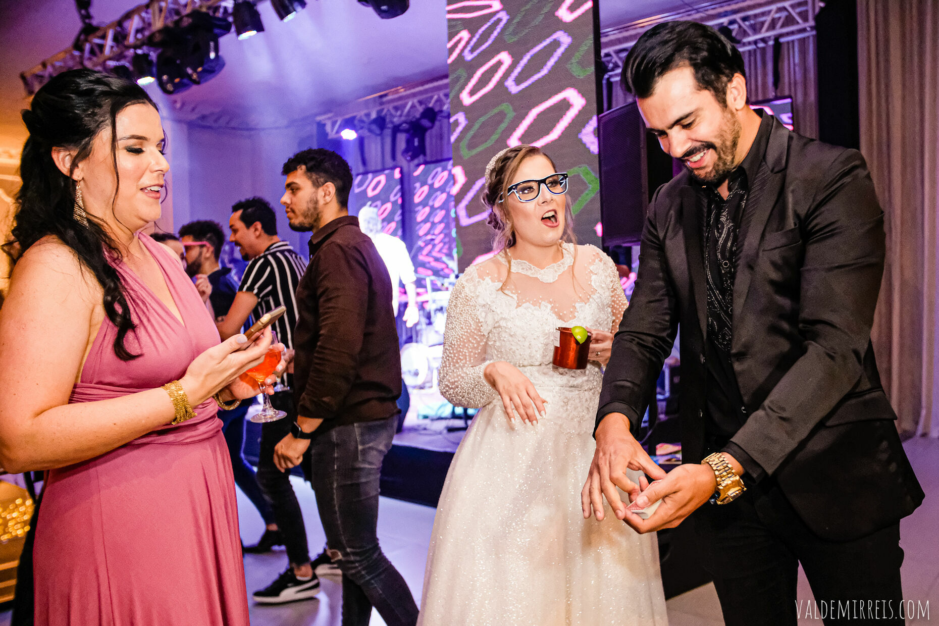 Foto Fotografia de Casamento | Paróquia Menino Jesus de Praga | Felix Petrolli Buffet | São José do Rio Preto SP | Lívia + Paulo Foto Fotografia de Casamento | Paróquia Menino Jesus de Praga | Felix Petrolli Buffet | São José do Rio Preto SP | Lívia + Paulo - Imagem 222