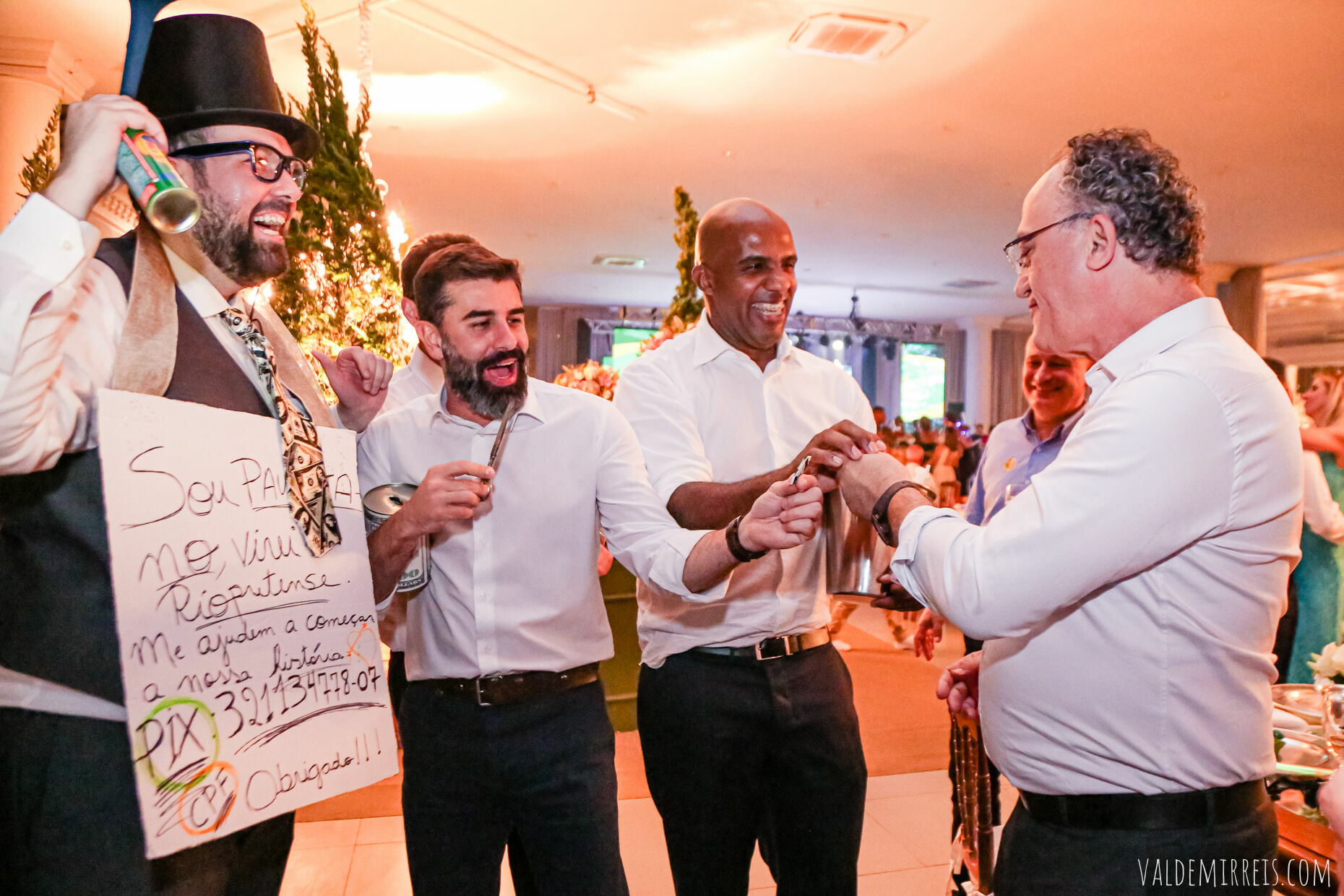 Foto Fotografia de Casamento | Paróquia Menino Jesus de Praga | Felix Petrolli Buffet | São José do Rio Preto SP | Lívia + Paulo Foto Fotografia de Casamento | Paróquia Menino Jesus de Praga | Felix Petrolli Buffet | São José do Rio Preto SP | Lívia + Paulo - Imagem 259