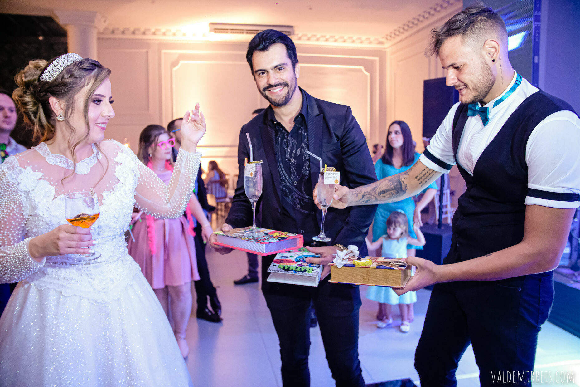 Foto Fotografia de Casamento | Paróquia Menino Jesus de Praga | Felix Petrolli Buffet | São José do Rio Preto SP | Lívia + Paulo Foto Fotografia de Casamento | Paróquia Menino Jesus de Praga | Felix Petrolli Buffet | São José do Rio Preto SP | Lívia + Paulo - Imagem 243