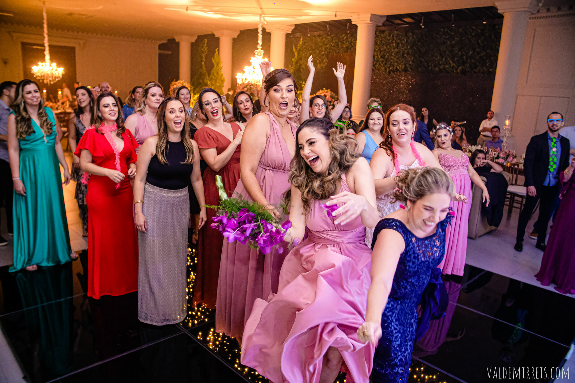 Foto Fotografia de Casamento | Paróquia Menino Jesus de Praga | Felix Petrolli Buffet | São José do Rio Preto SP | Lívia + Paulo Foto Fotografia de Casamento | Paróquia Menino Jesus de Praga | Felix Petrolli Buffet | São José do Rio Preto SP | Lívia + Paulo - Imagem 289