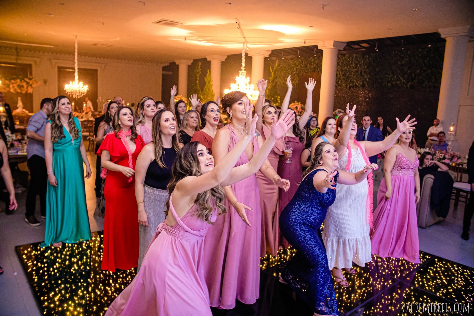 Foto Fotografia de Casamento | Paróquia Menino Jesus de Praga | Felix Petrolli Buffet | São José do Rio Preto SP | Lívia + Paulo Foto Fotografia de Casamento | Paróquia Menino Jesus de Praga | Felix Petrolli Buffet | São José do Rio Preto SP | Lívia + Paulo - Imagem 287
