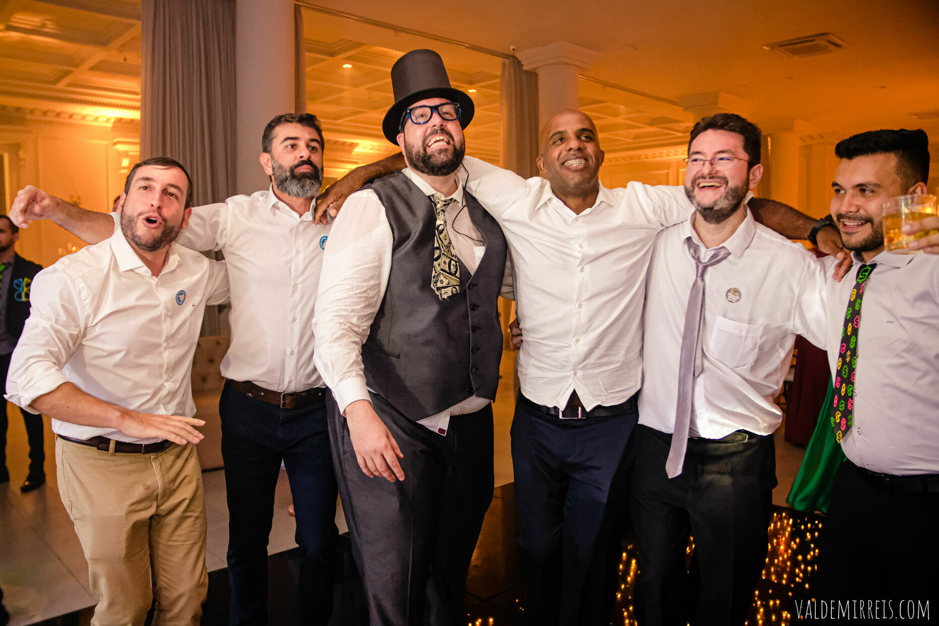 Foto Fotografia de Casamento | Paróquia Menino Jesus de Praga | Felix Petrolli Buffet | São José do Rio Preto SP | Lívia + Paulo Foto Fotografia de Casamento | Paróquia Menino Jesus de Praga | Felix Petrolli Buffet | São José do Rio Preto SP | Lívia + Paulo - Imagem 310