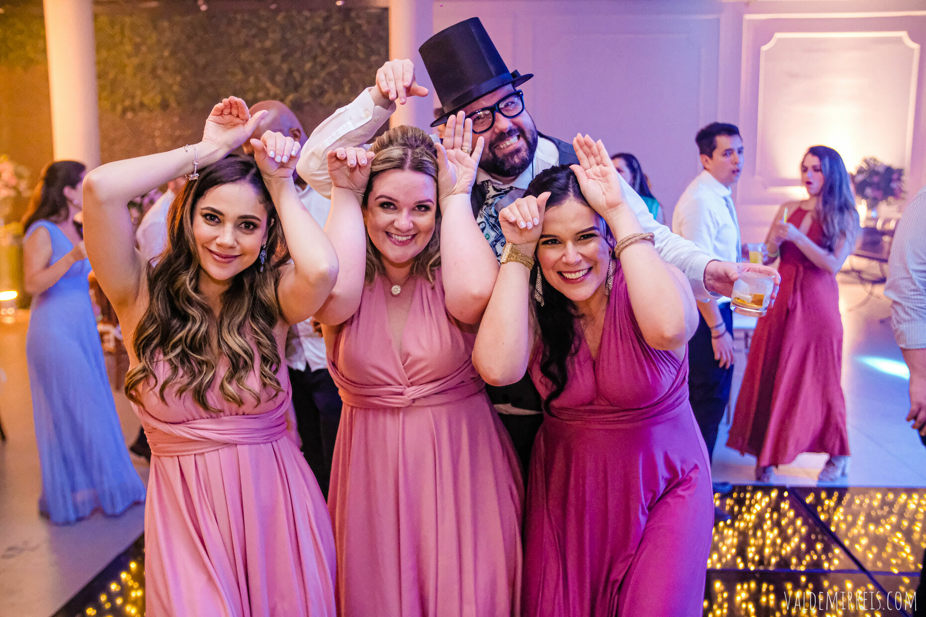 Foto Fotografia de Casamento | Paróquia Menino Jesus de Praga | Felix Petrolli Buffet | São José do Rio Preto SP | Lívia + Paulo Foto Fotografia de Casamento | Paróquia Menino Jesus de Praga | Felix Petrolli Buffet | São José do Rio Preto SP | Lívia + Paulo - Imagem 324