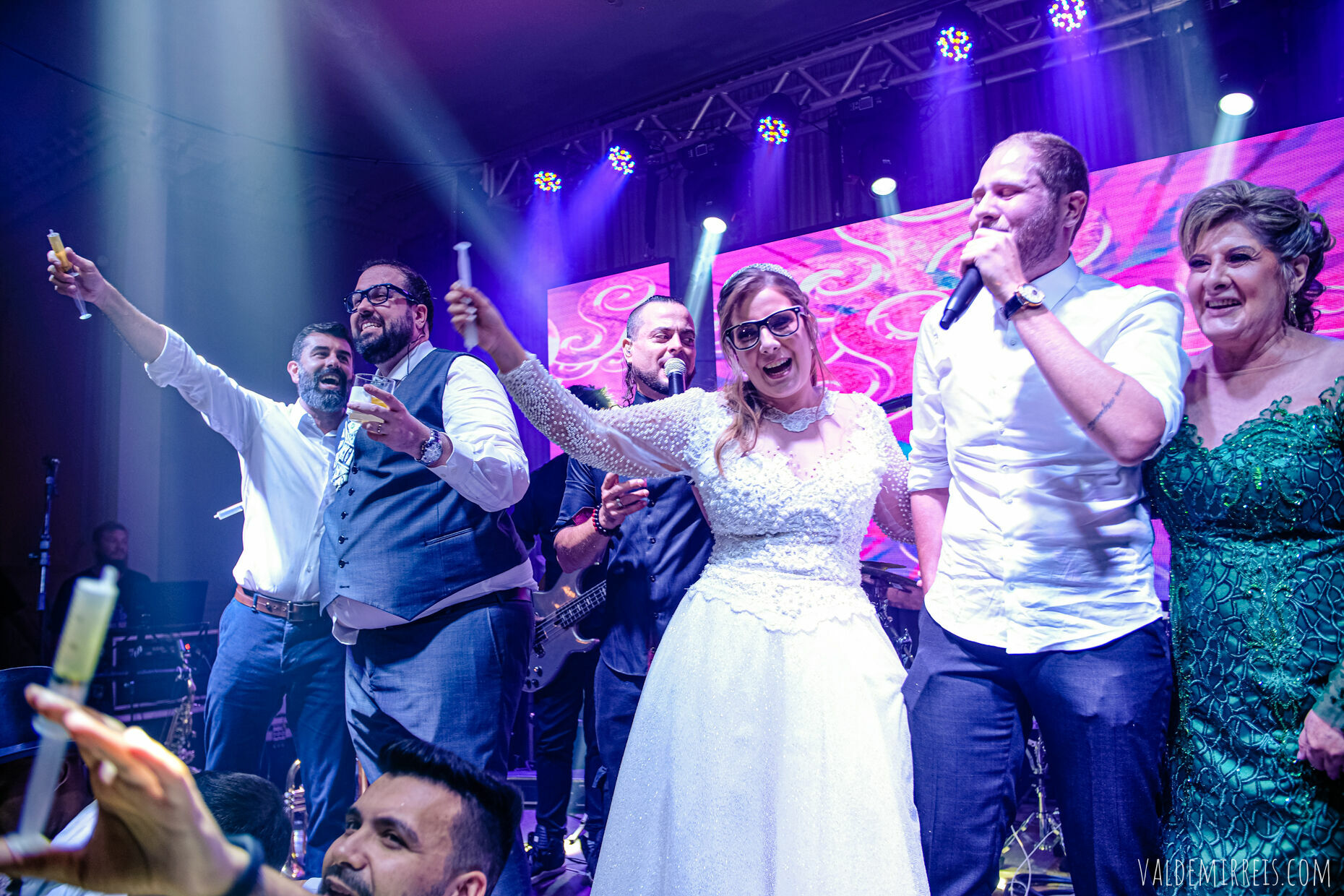 Foto Fotografia de Casamento | Paróquia Menino Jesus de Praga | Felix Petrolli Buffet | São José do Rio Preto SP | Lívia + Paulo Foto Fotografia de Casamento | Paróquia Menino Jesus de Praga | Felix Petrolli Buffet | São José do Rio Preto SP | Lívia + Paulo - Imagem 303