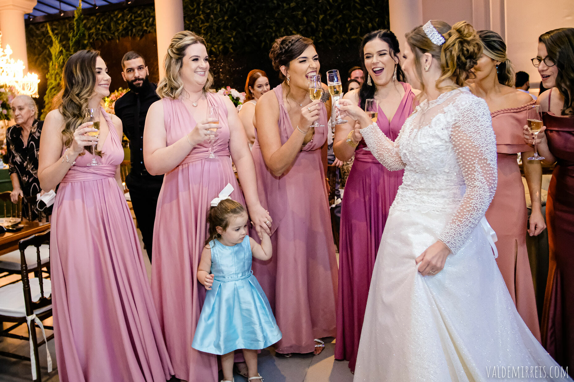 Foto Fotografia de Casamento | Paróquia Menino Jesus de Praga | Felix Petrolli Buffet | São José do Rio Preto SP | Lívia + Paulo Foto Fotografia de Casamento | Paróquia Menino Jesus de Praga | Felix Petrolli Buffet | São José do Rio Preto SP | Lívia + Paulo - Imagem 366
