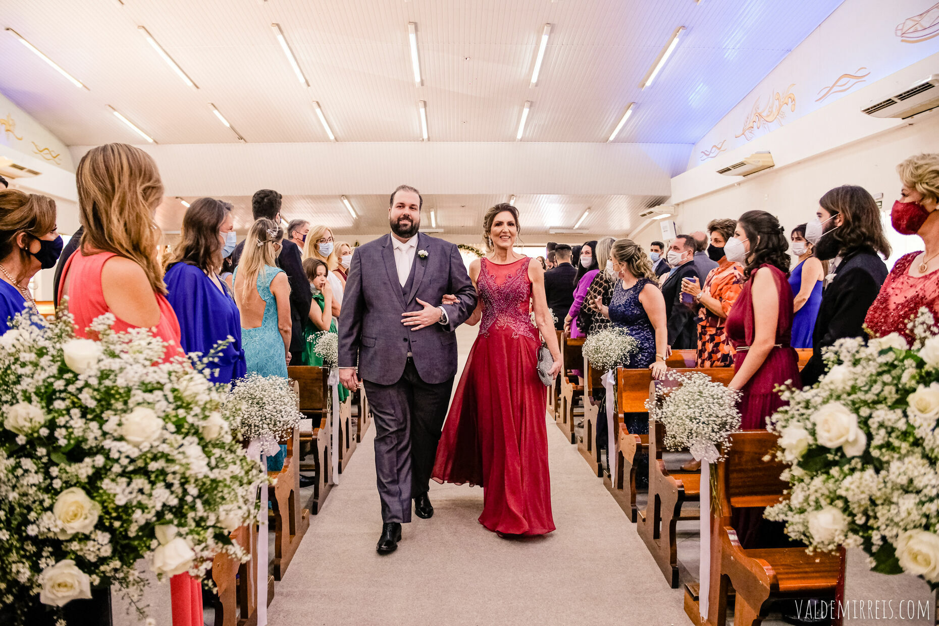 Foto i Fotografia de Casamento | Paróquia Menino Jesus de Praga | Felix Petrolli Buffet | São José do Rio Preto SP | Lívia + Paulo Foto i Fotografia de Casamento | Paróquia Menino Jesus de Praga | Felix Petrolli Buffet | São José do Rio Preto SP | Lívia + Paulo - Imagem 48