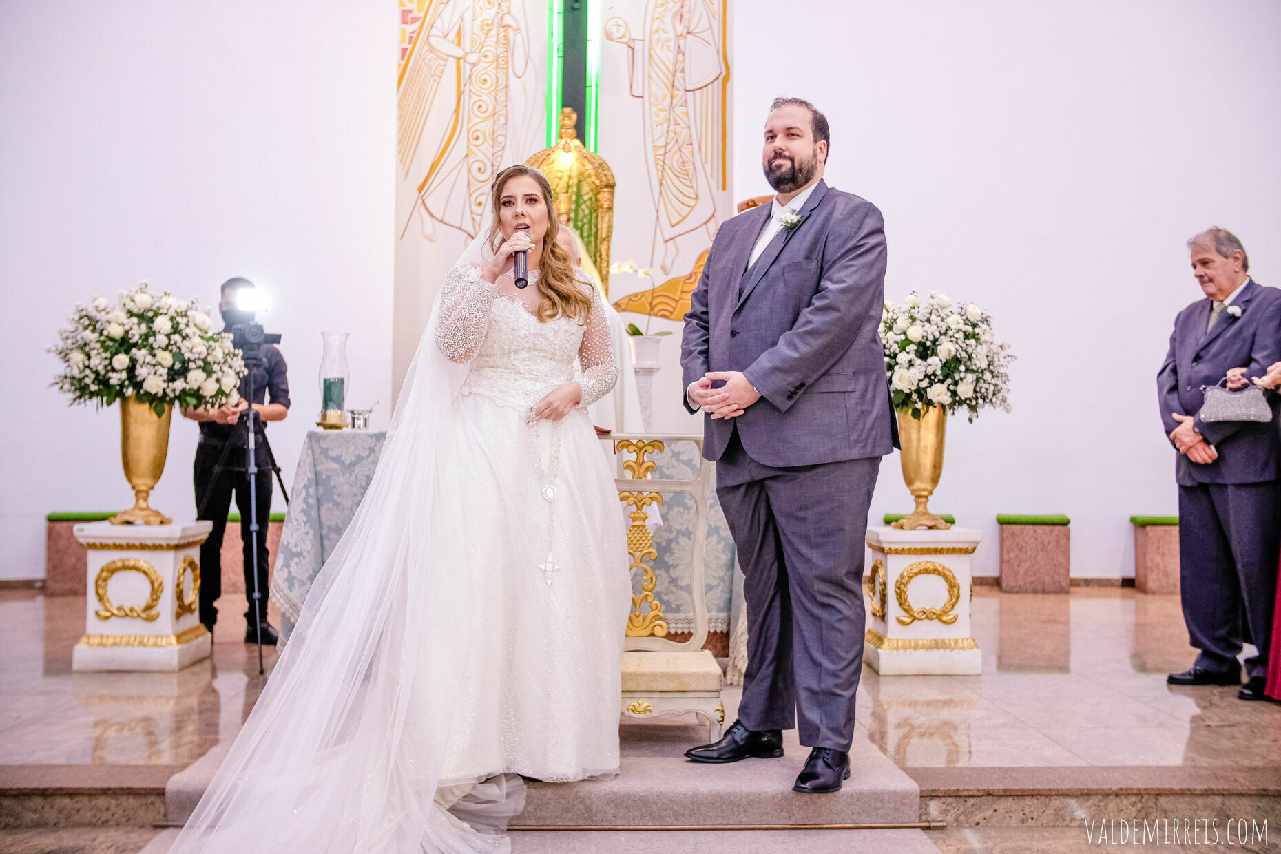 Foto i Fotografia de Casamento | Paróquia Menino Jesus de Praga | Felix Petrolli Buffet | São José do Rio Preto SP | Lívia + Paulo Foto i Fotografia de Casamento | Paróquia Menino Jesus de Praga | Felix Petrolli Buffet | São José do Rio Preto SP | Lívia + Paulo - Imagem 76