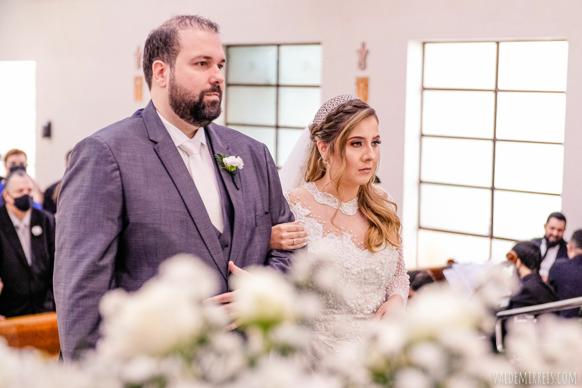 Foto i Fotografia de Casamento | Paróquia Menino Jesus de Praga | Felix Petrolli Buffet | São José do Rio Preto SP | Lívia + Paulo Foto i Fotografia de Casamento | Paróquia Menino Jesus de Praga | Felix Petrolli Buffet | São José do Rio Preto SP | Lívia + Paulo - Imagem 61