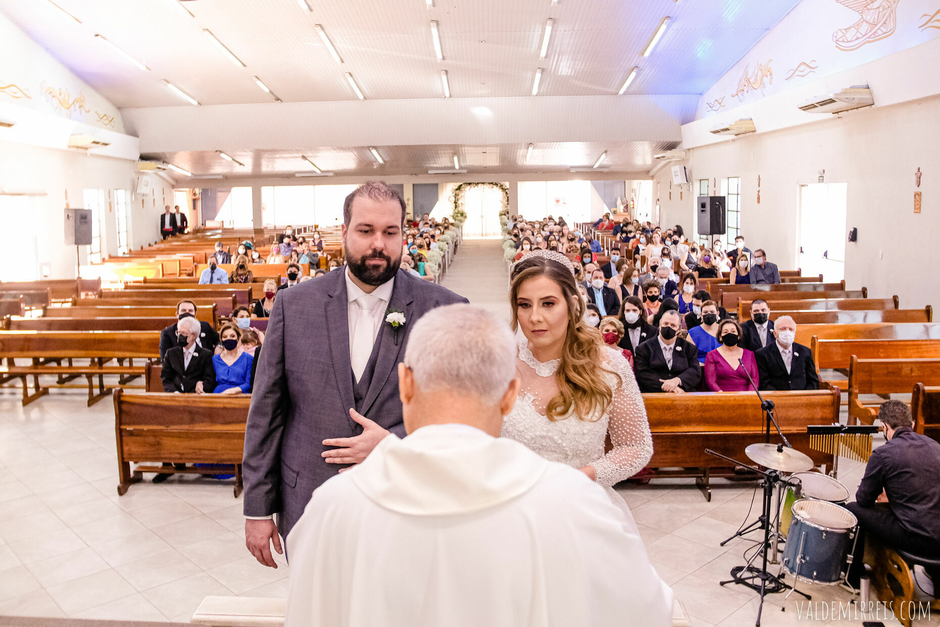 Foto i Fotografia de Casamento | Paróquia Menino Jesus de Praga | Felix Petrolli Buffet | São José do Rio Preto SP | Lívia + Paulo Foto i Fotografia de Casamento | Paróquia Menino Jesus de Praga | Felix Petrolli Buffet | São José do Rio Preto SP | Lívia + Paulo - Imagem 72