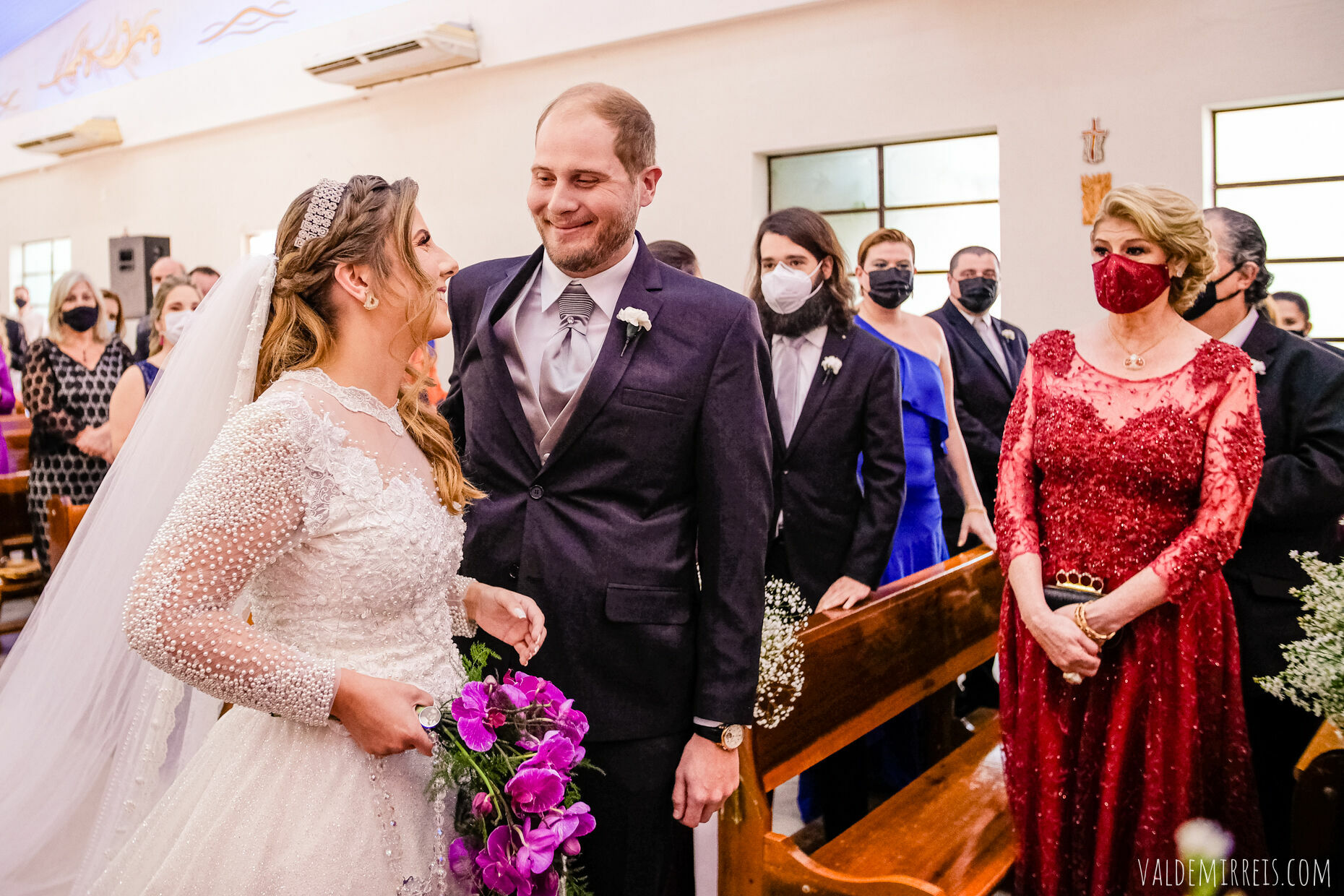 Foto i Fotografia de Casamento | Paróquia Menino Jesus de Praga | Felix Petrolli Buffet | São José do Rio Preto SP | Lívia + Paulo Foto i Fotografia de Casamento | Paróquia Menino Jesus de Praga | Felix Petrolli Buffet | São José do Rio Preto SP | Lívia + Paulo - Imagem 52