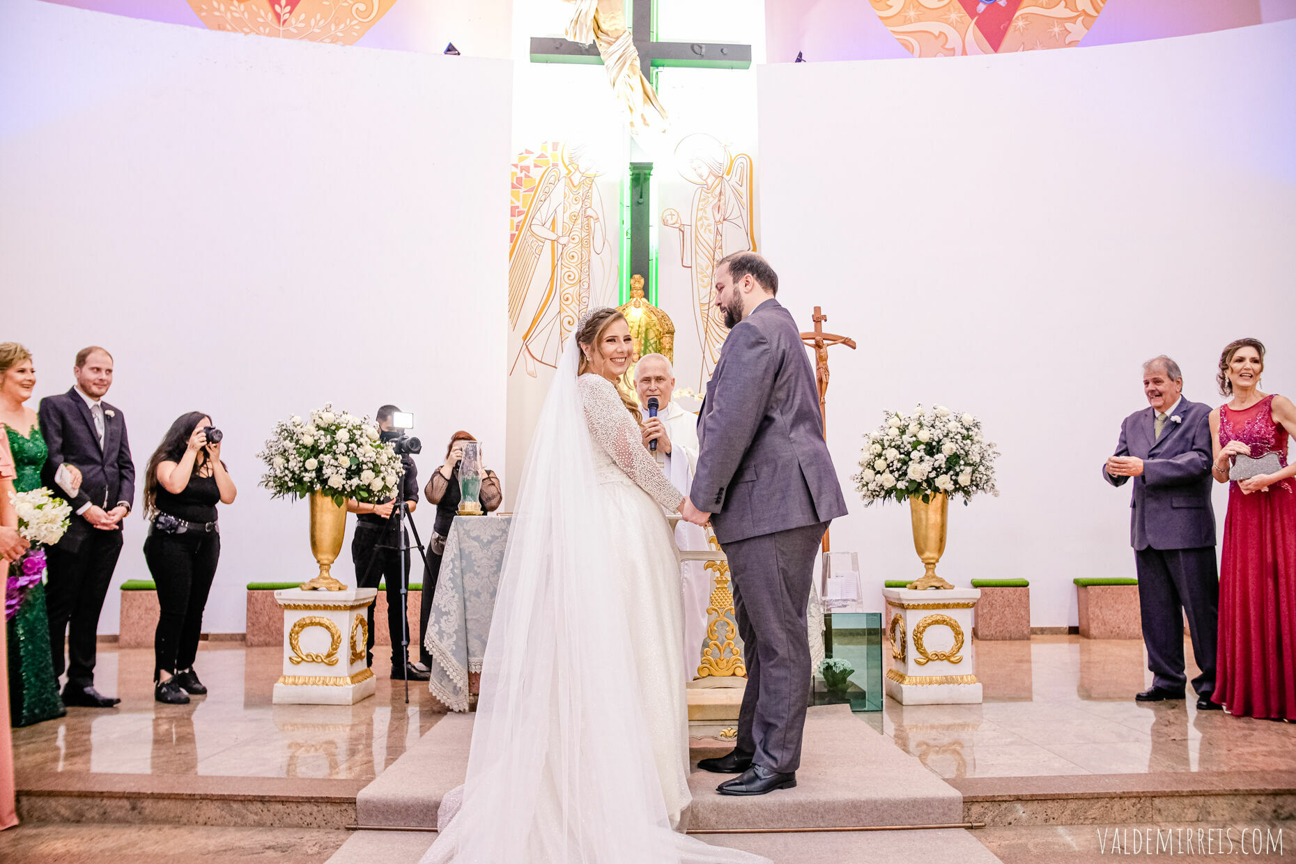 Foto i Fotografia de Casamento | Paróquia Menino Jesus de Praga | Felix Petrolli Buffet | São José do Rio Preto SP | Lívia + Paulo Foto i Fotografia de Casamento | Paróquia Menino Jesus de Praga | Felix Petrolli Buffet | São José do Rio Preto SP | Lívia + Paulo - Imagem 102