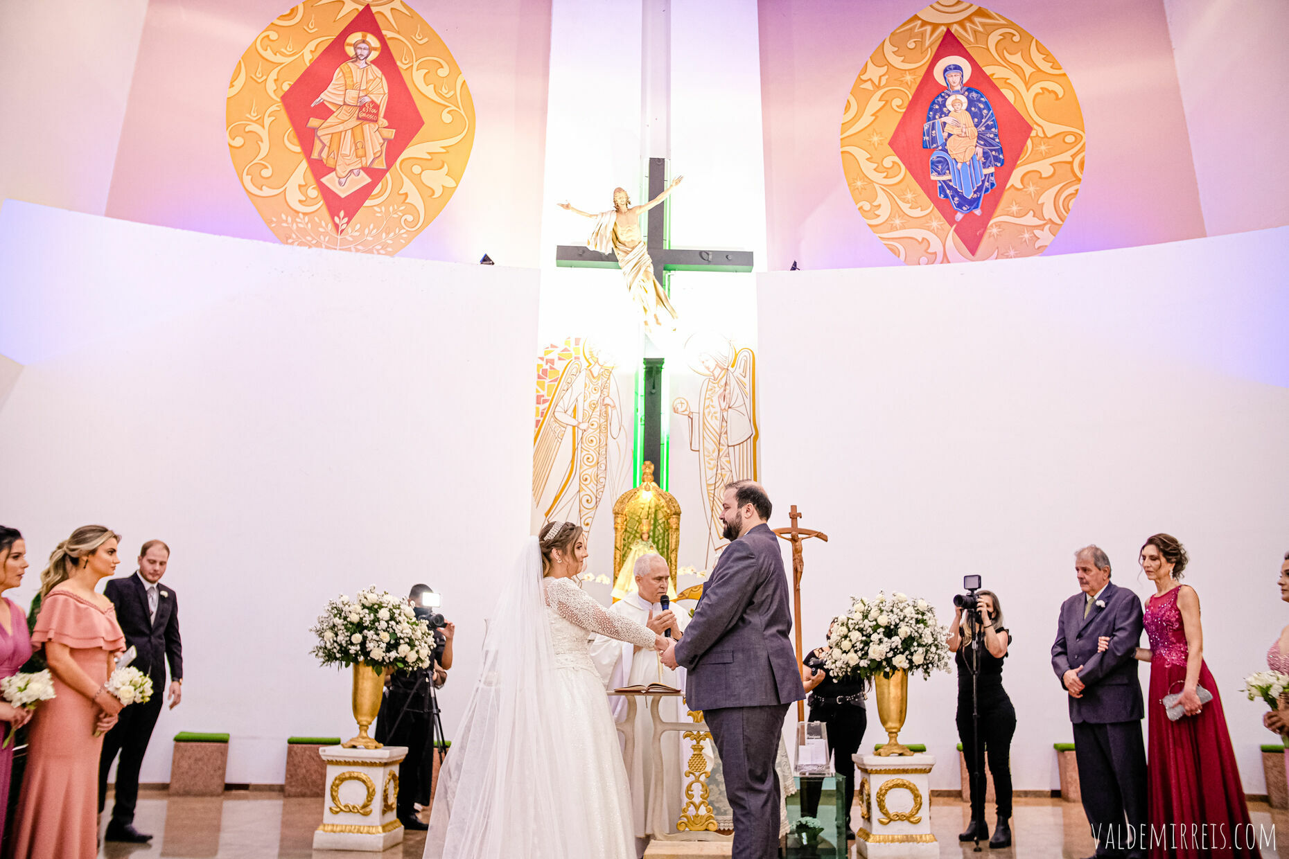 Foto i Fotografia de Casamento | Paróquia Menino Jesus de Praga | Felix Petrolli Buffet | São José do Rio Preto SP | Lívia + Paulo Foto i Fotografia de Casamento | Paróquia Menino Jesus de Praga | Felix Petrolli Buffet | São José do Rio Preto SP | Lívia + Paulo - Imagem 91