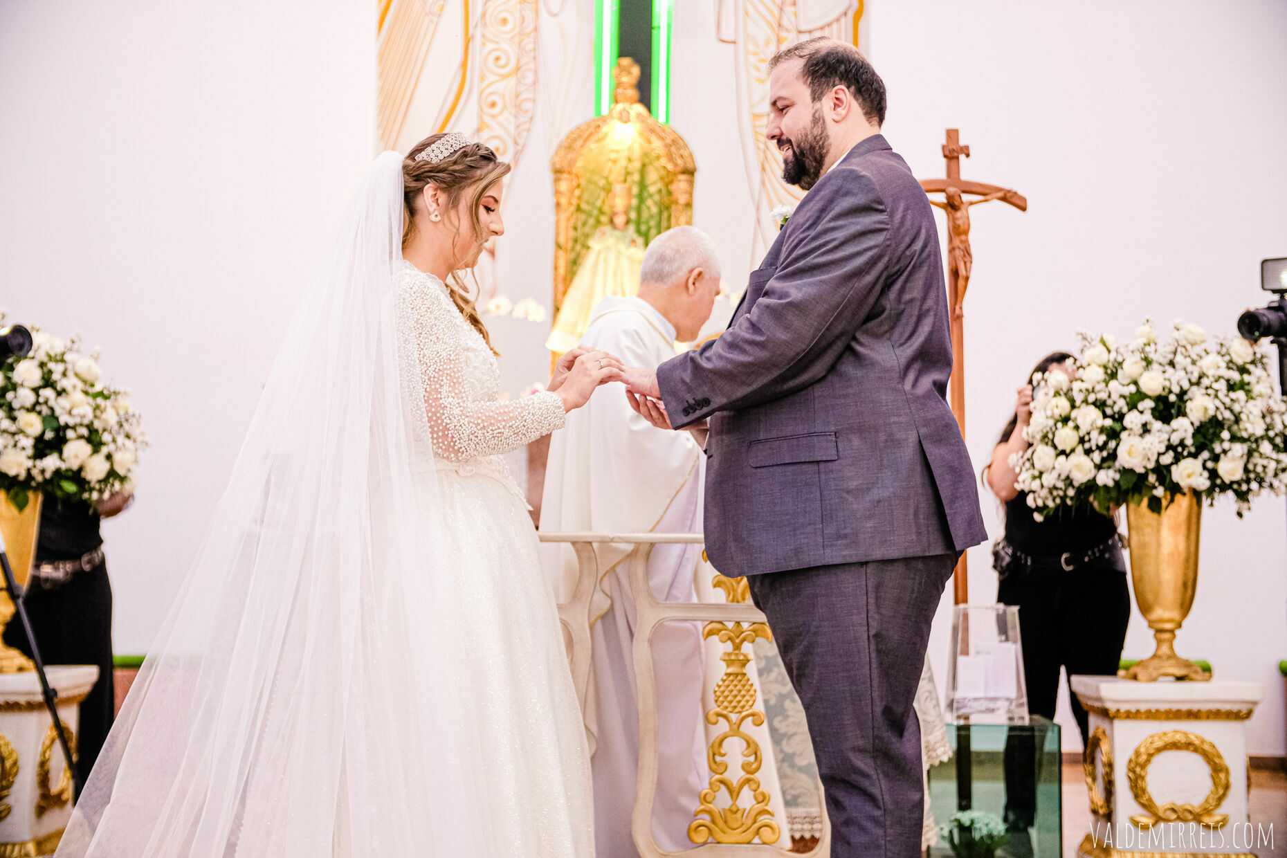 Foto i Fotografia de Casamento | Paróquia Menino Jesus de Praga | Felix Petrolli Buffet | São José do Rio Preto SP | Lívia + Paulo Foto i Fotografia de Casamento | Paróquia Menino Jesus de Praga | Felix Petrolli Buffet | São José do Rio Preto SP | Lívia + Paulo - Imagem 90