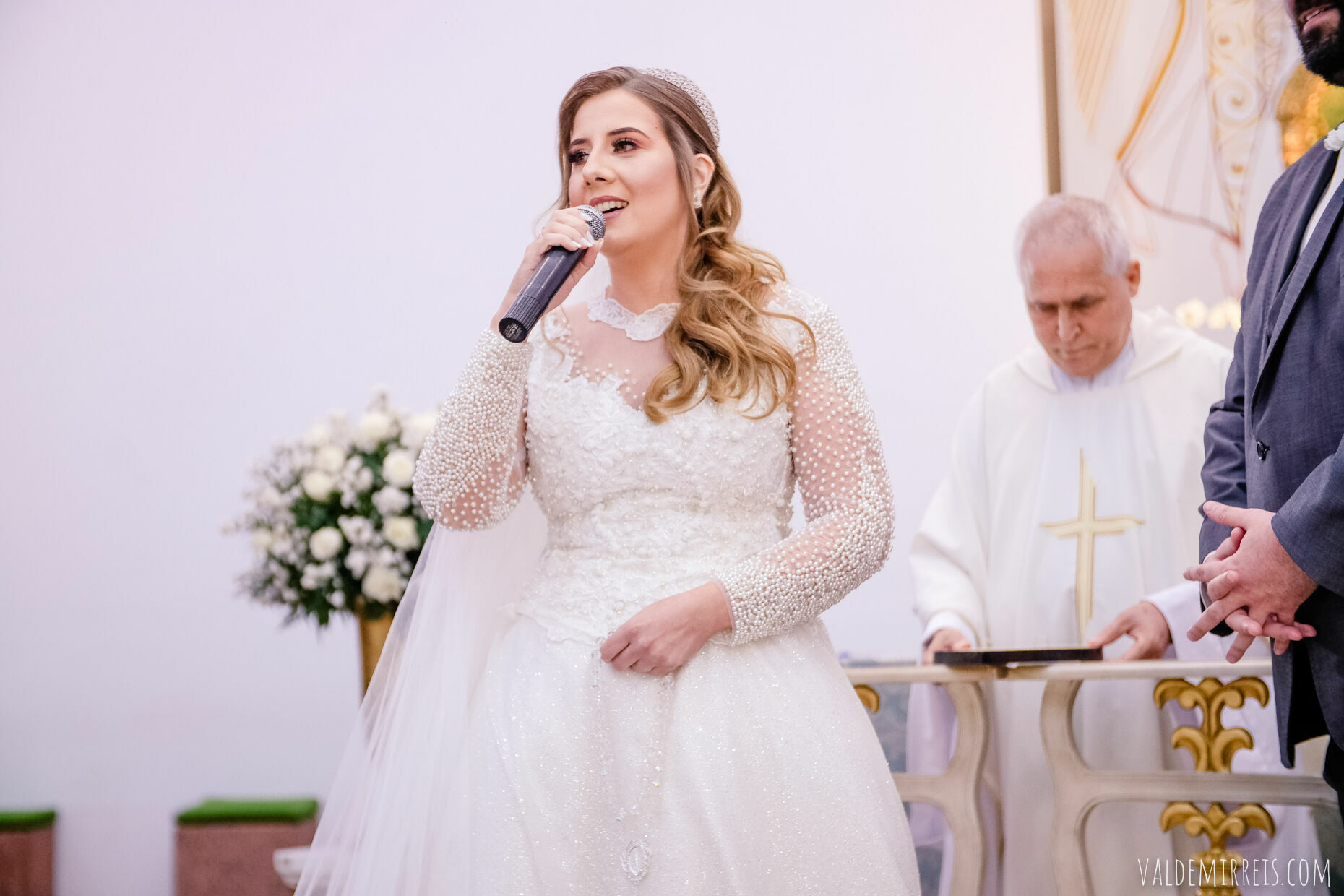Foto i Fotografia de Casamento | Paróquia Menino Jesus de Praga | Felix Petrolli Buffet | São José do Rio Preto SP | Lívia + Paulo Foto i Fotografia de Casamento | Paróquia Menino Jesus de Praga | Felix Petrolli Buffet | São José do Rio Preto SP | Lívia + Paulo - Imagem 81