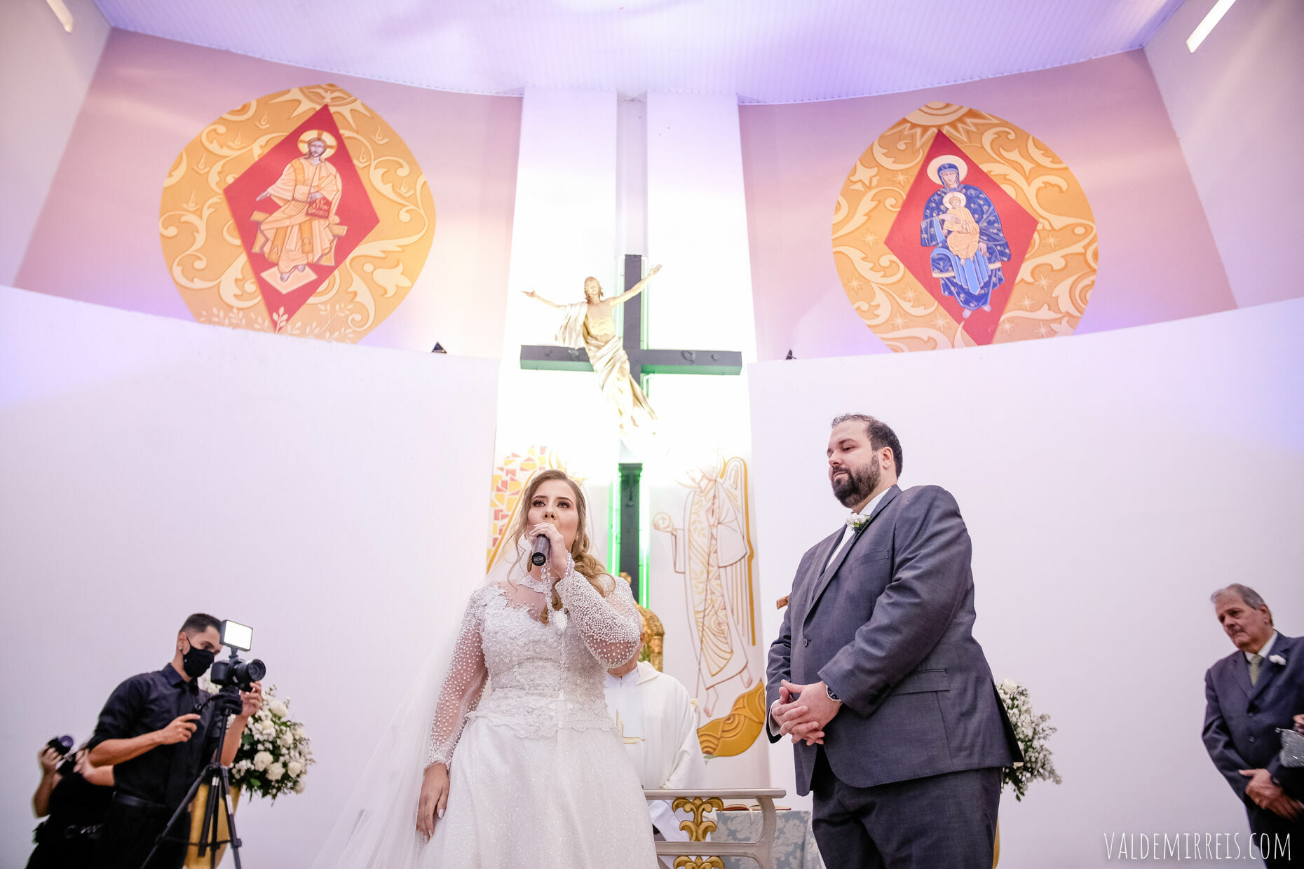 Foto i Fotografia de Casamento | Paróquia Menino Jesus de Praga | Felix Petrolli Buffet | São José do Rio Preto SP | Lívia + Paulo Foto i Fotografia de Casamento | Paróquia Menino Jesus de Praga | Felix Petrolli Buffet | São José do Rio Preto SP | Lívia + Paulo - Imagem 82
